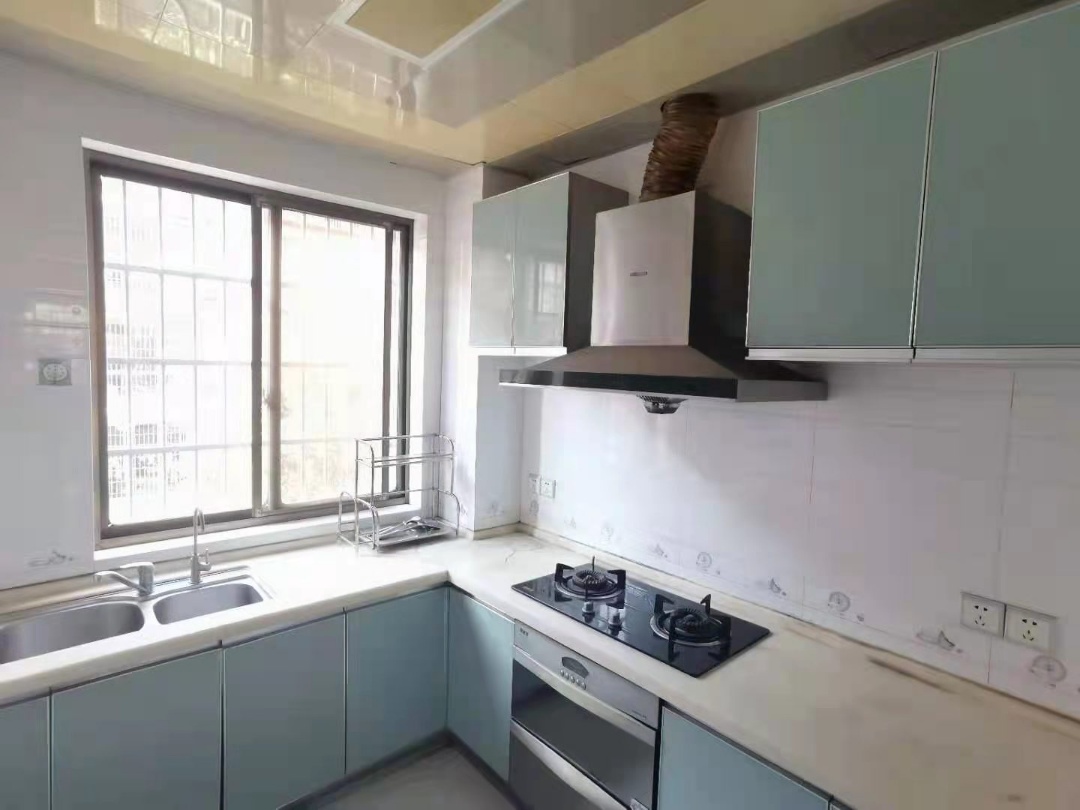 锦源小区 4室2厅2卫 1800.0元/月 锦源小区 4室2厅2卫 1800.0元/月室内图