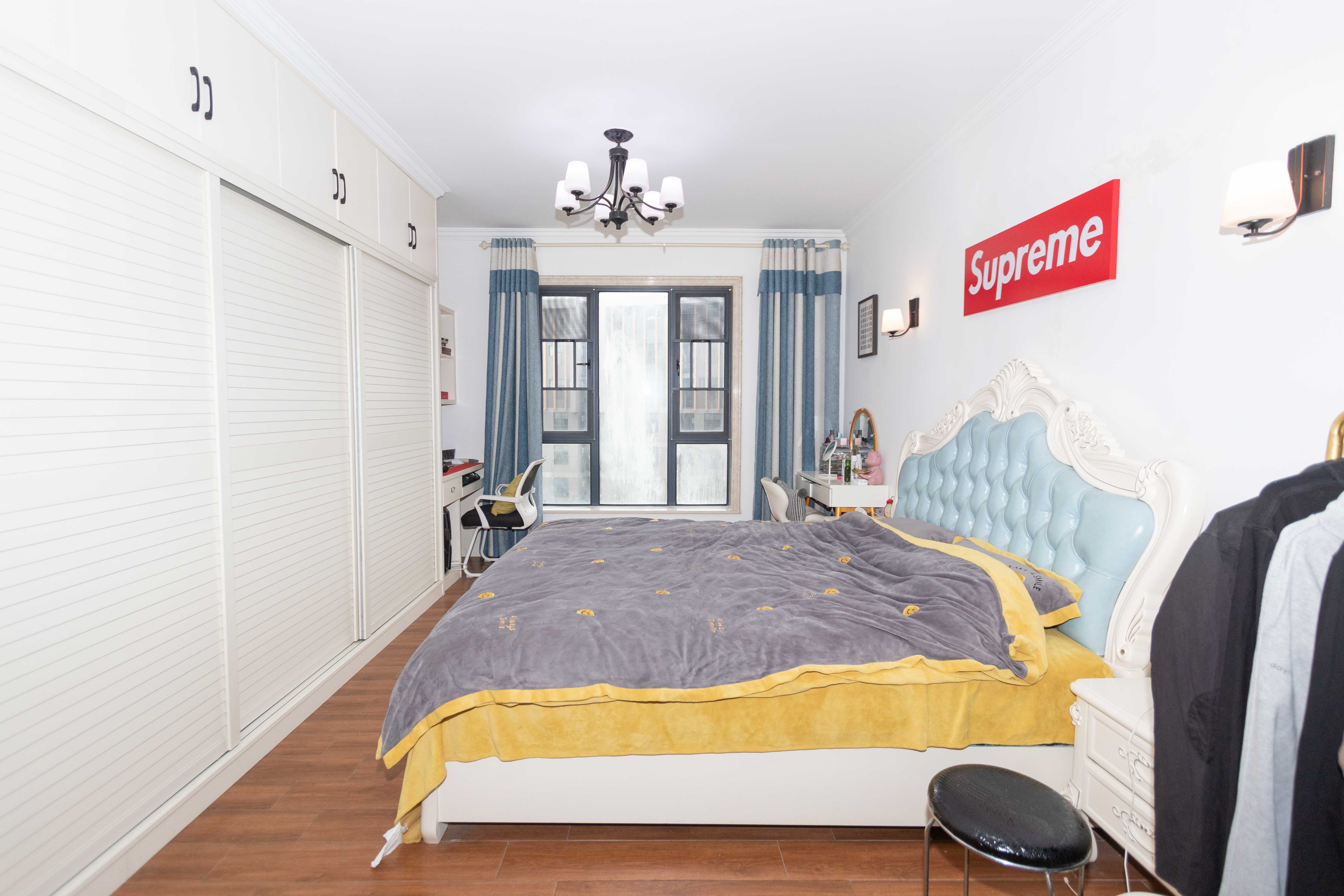 南庭城果  4室2厅2卫    112.5万卧室