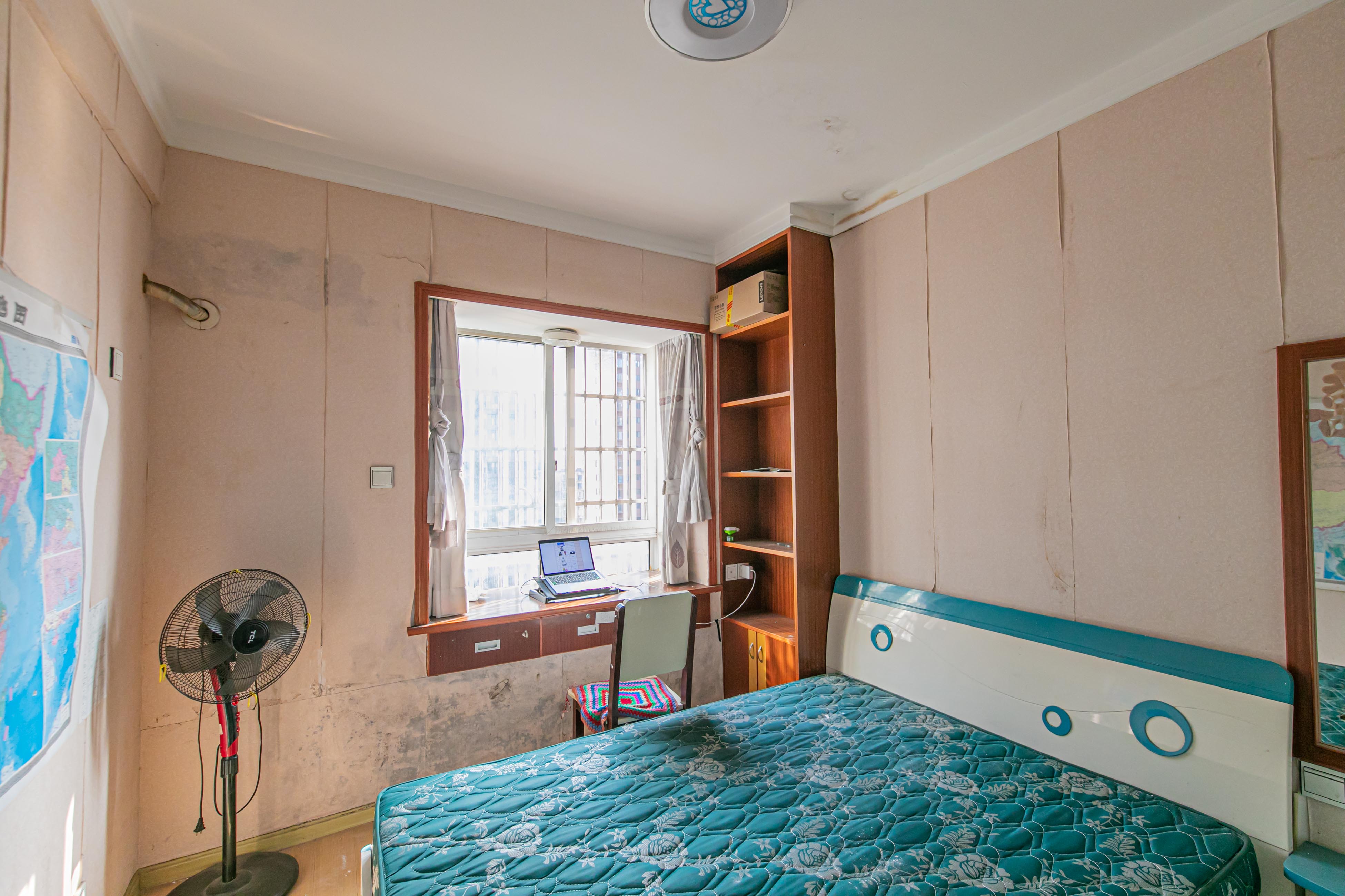 彩都公寓  2室1厅1卫    53.0万 彩都公寓  2室1厅1卫    53.0万卧室