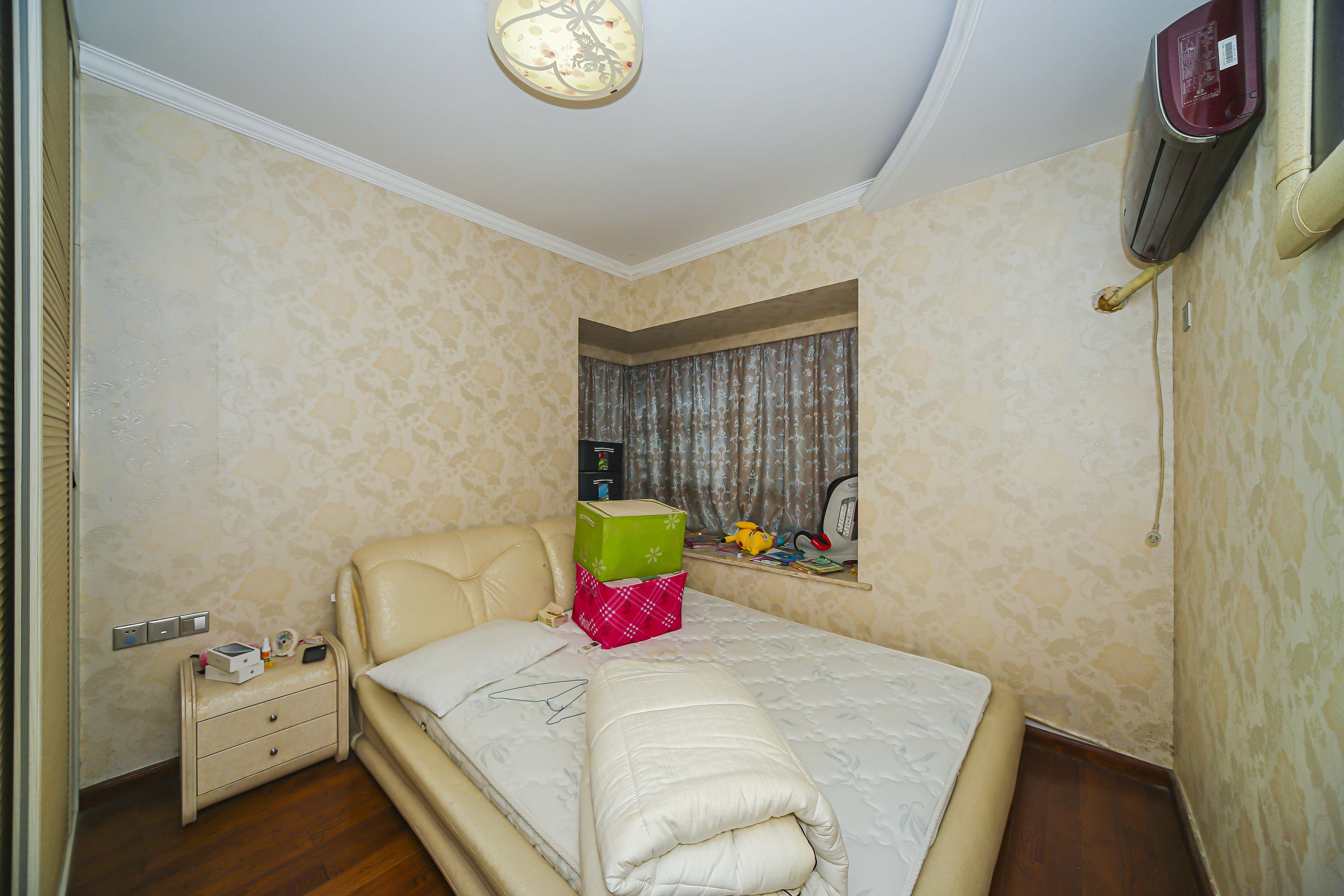 云栖谷 4室2厅1卫 100.0万 云栖谷 4室2厅1卫 100.0万卧室