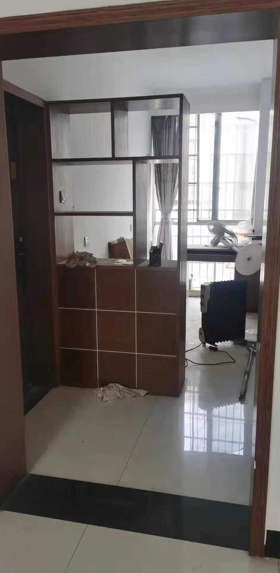 龙洲汇龙苑 3室2厅1卫 1600.0元/月 龙洲汇龙苑 3室2厅1卫 1600.0元/月室内图