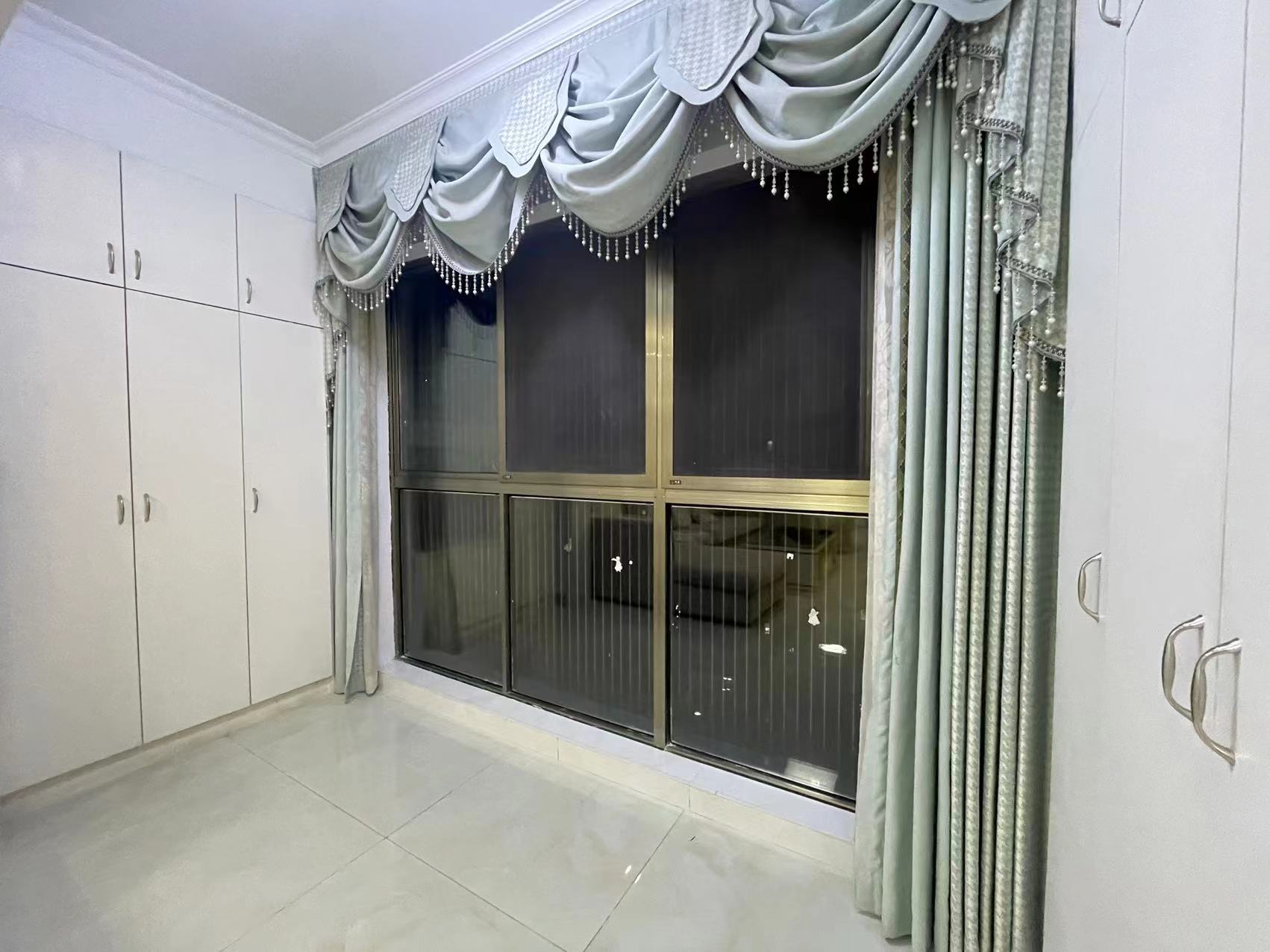 奥园养生城 3室2厅2卫 88.0万 奥园养生城 3室2厅2卫 88.0万客厅