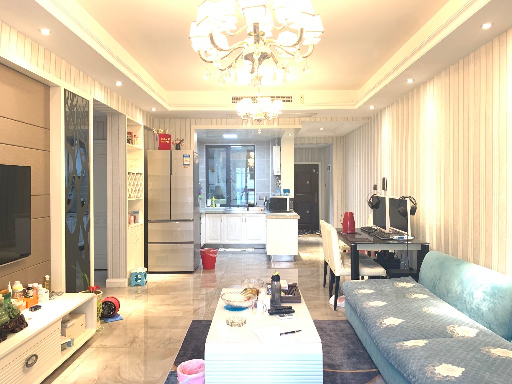 雄森国际 3室2厅2卫 2600.0元/月 雄森国际 3室2厅2卫 2600.0元/月室内图