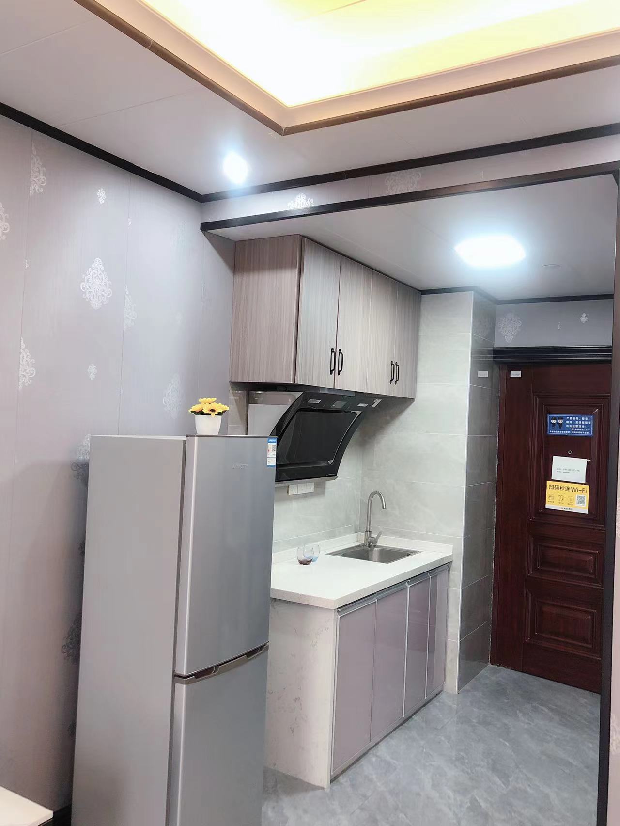 江岸公馆 1室1厅1卫 2000.00元/月 江岸公馆 1室1厅1卫 2000.00元/月室内图