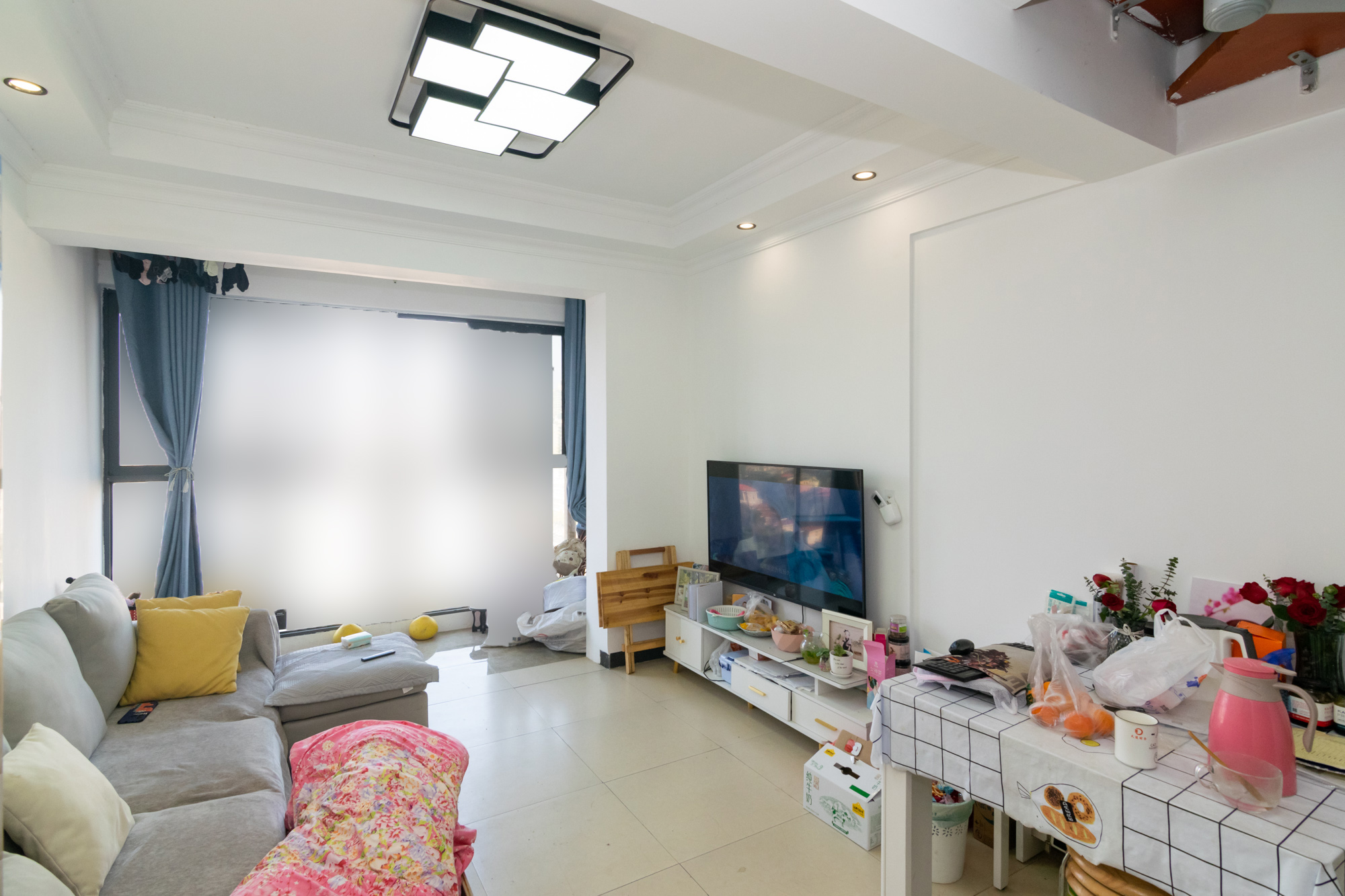 勤诚达新界 1室1厅1卫 55.0万 勤诚达新界 1室1厅1卫 55.0万客厅