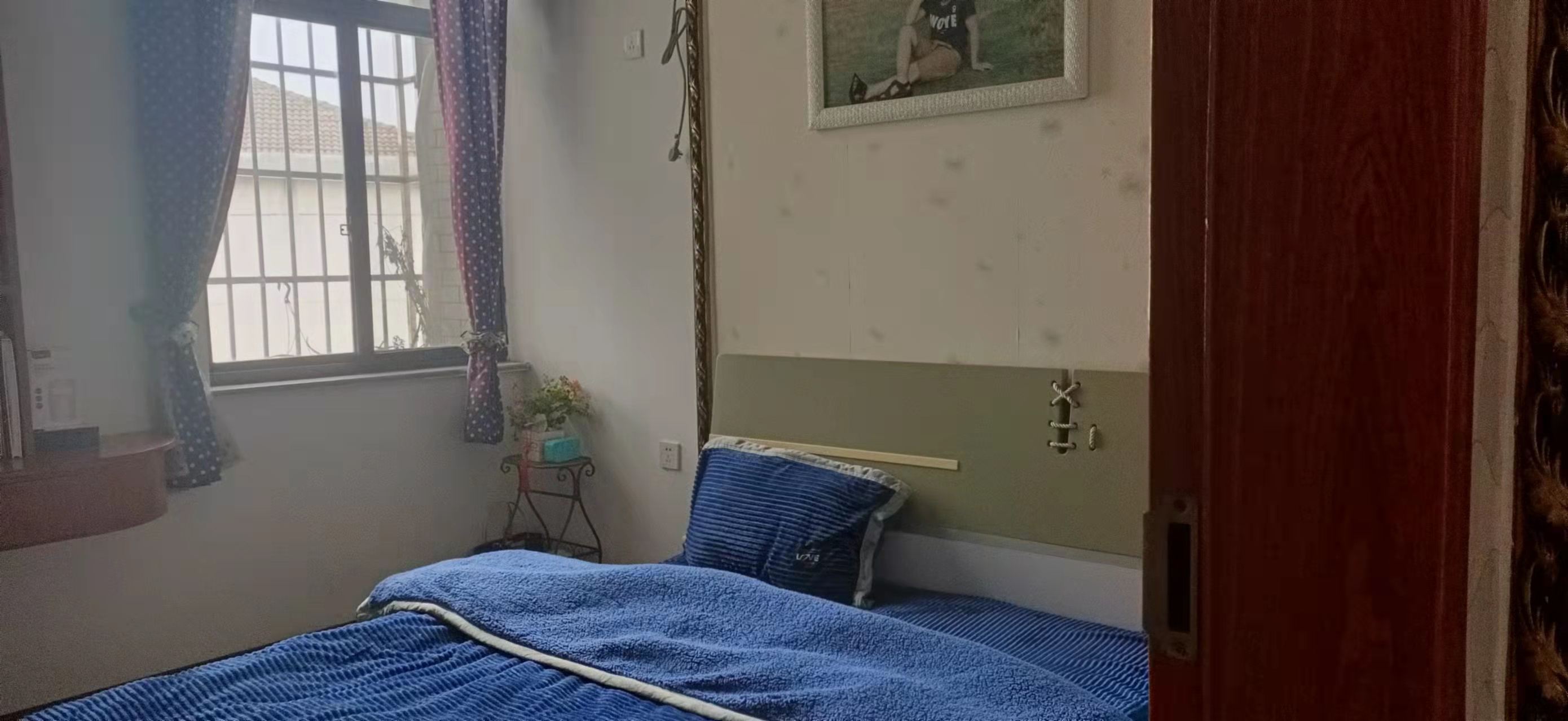 四海花园  4室2厅1卫    72.8万 四海花园  4室2厅1卫    72.8万