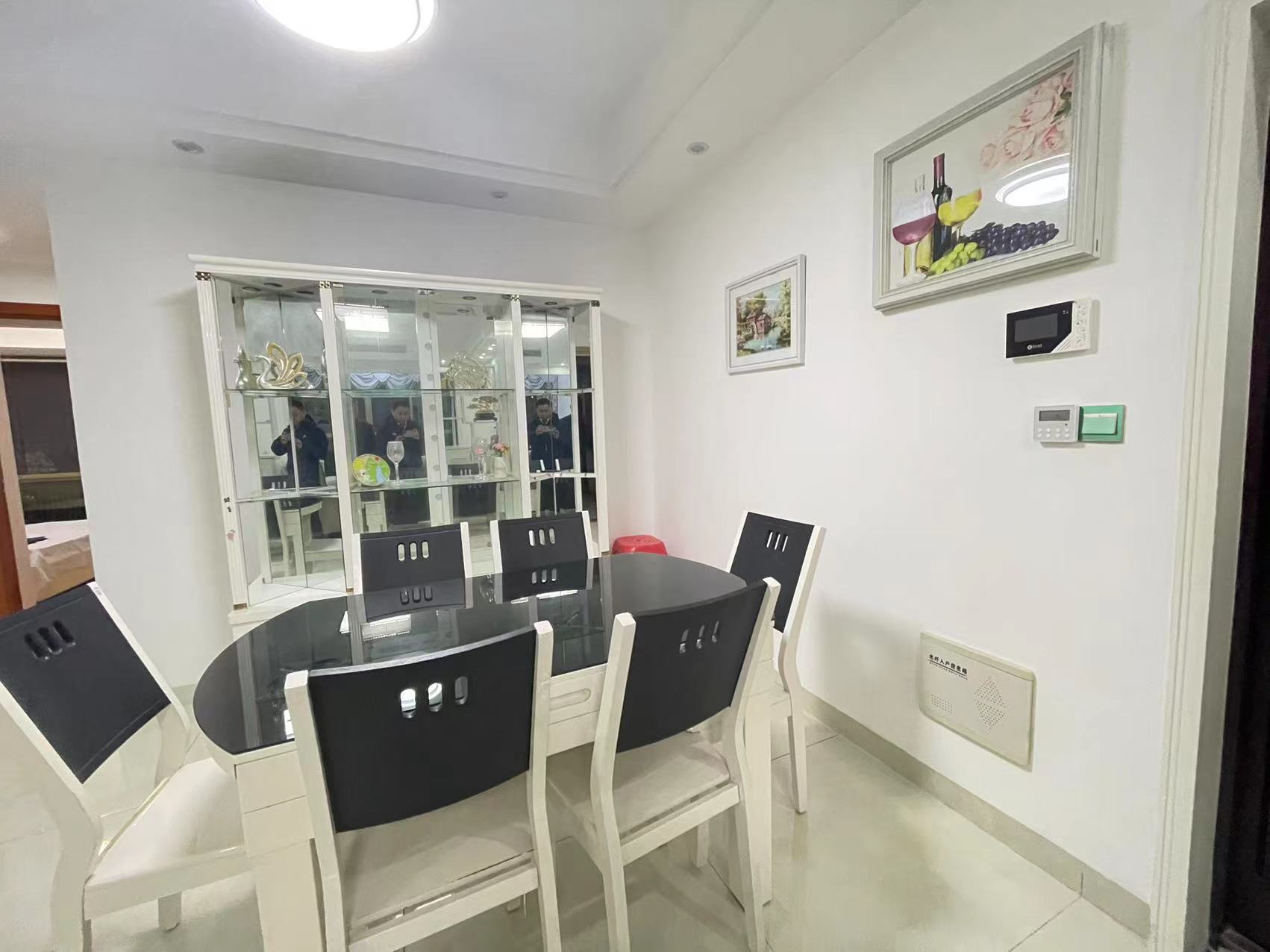 奥园养生城 3室2厅2卫 88.0万 奥园养生城 3室2厅2卫 88.0万客厅