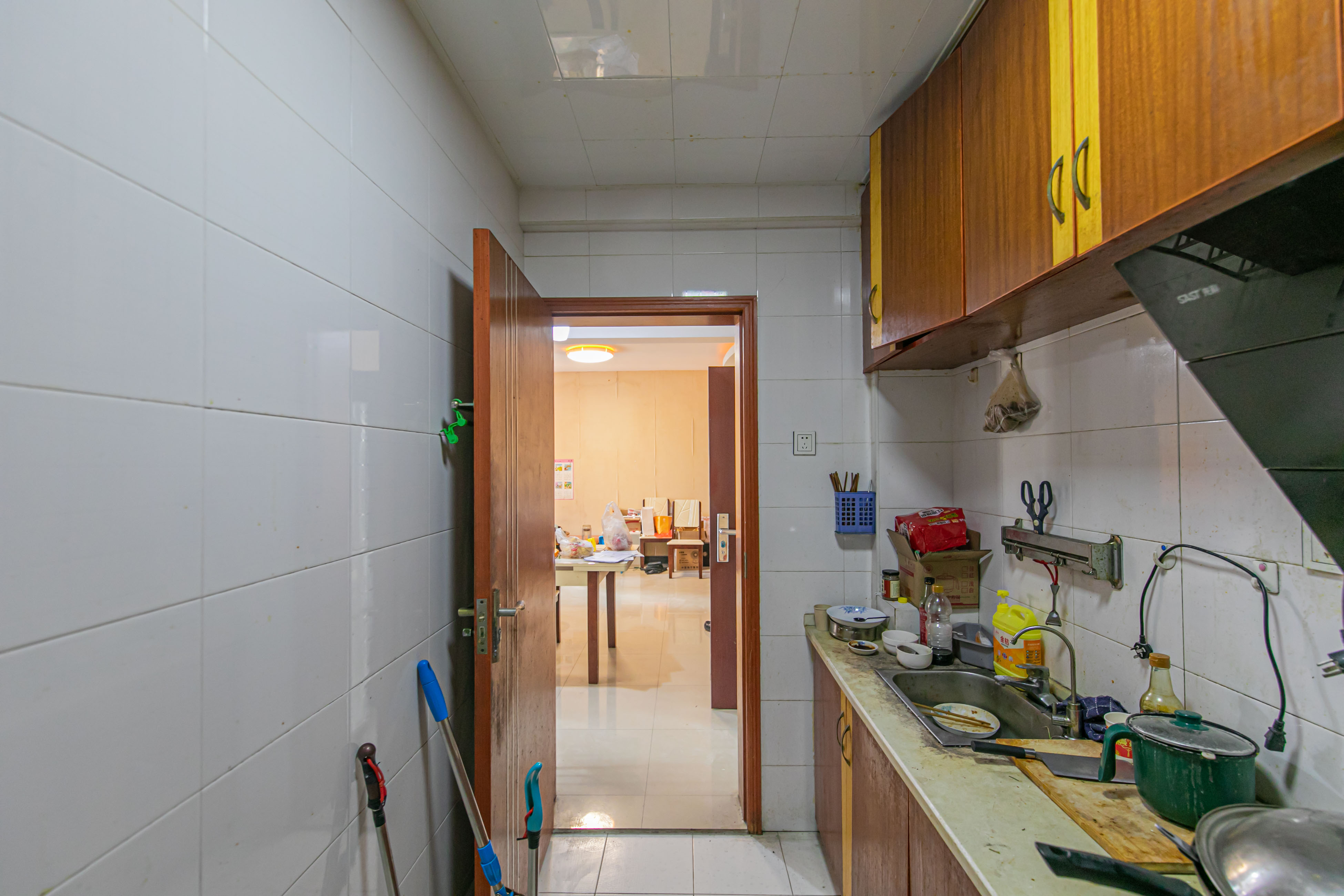 彩都公寓  2室1厅1卫    53.0万 彩都公寓  2室1厅1卫    53.0万厨房