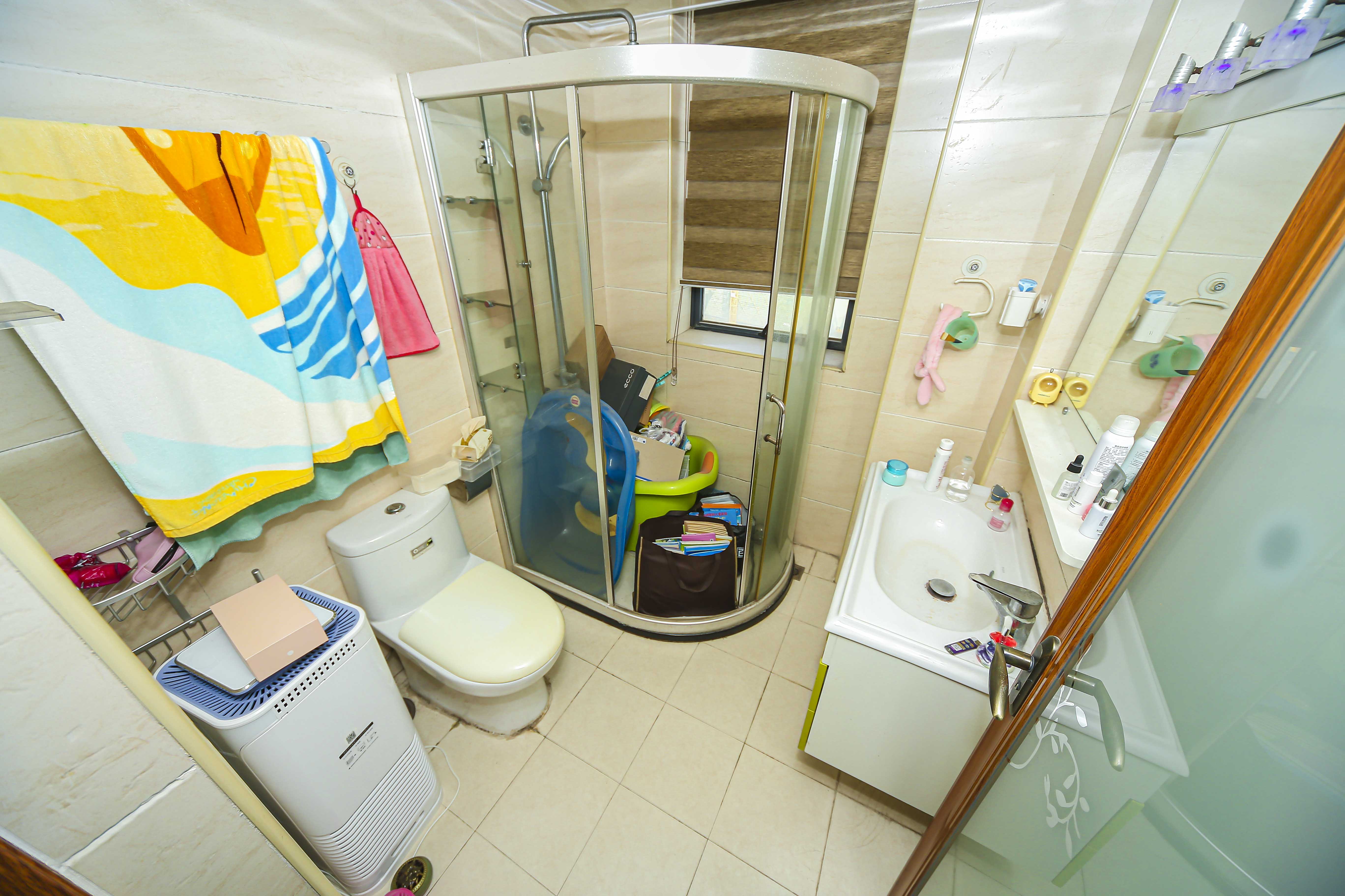 云栖谷 4室2厅1卫 100.0万 云栖谷 4室2厅1卫 100.0万卫生间