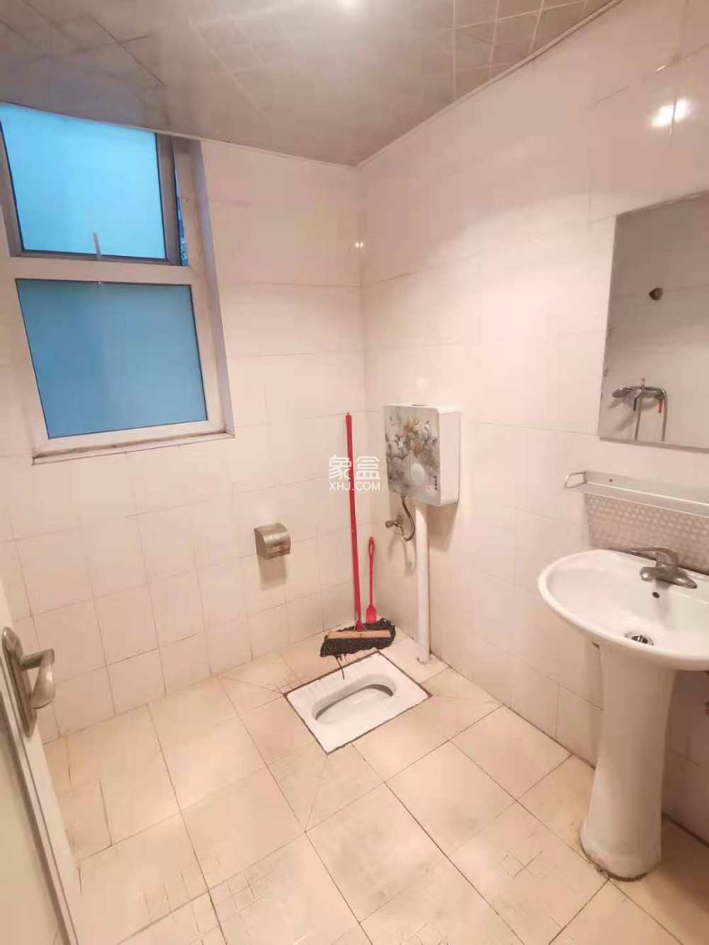 南湖春天  3室2厅1卫    2200.0元/月