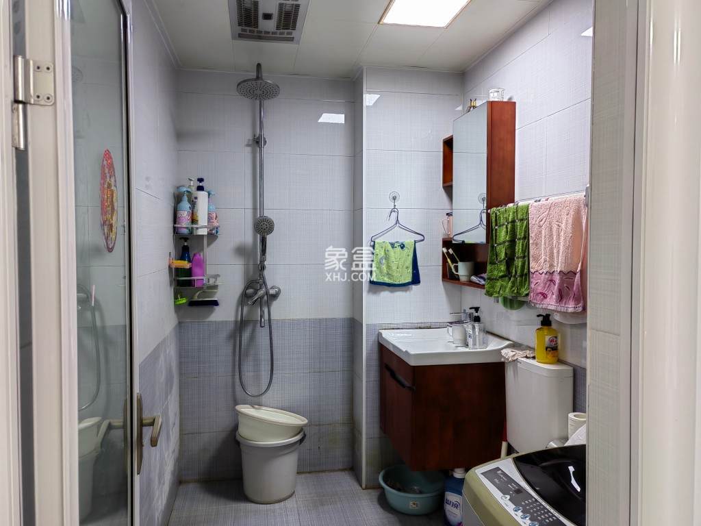 香格里拉  2室2厅1卫    40.8万 香格里拉  2室2厅1卫    40.8万客厅