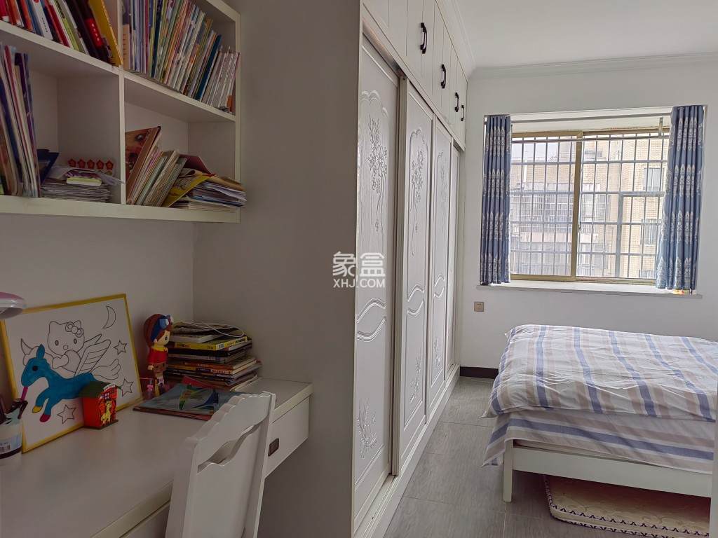 香格里拉  2室2厅1卫    40.8万 香格里拉  2室2厅1卫    40.8万客厅