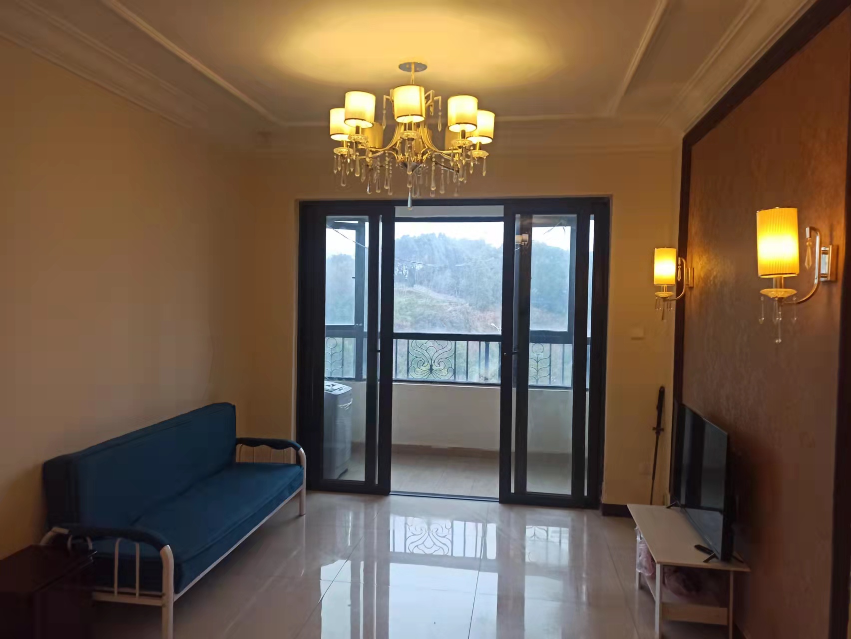 恒大绿洲 2室1厅1卫 1700.0元/月 恒大绿洲 2室1厅1卫 1700.0元/月室内图