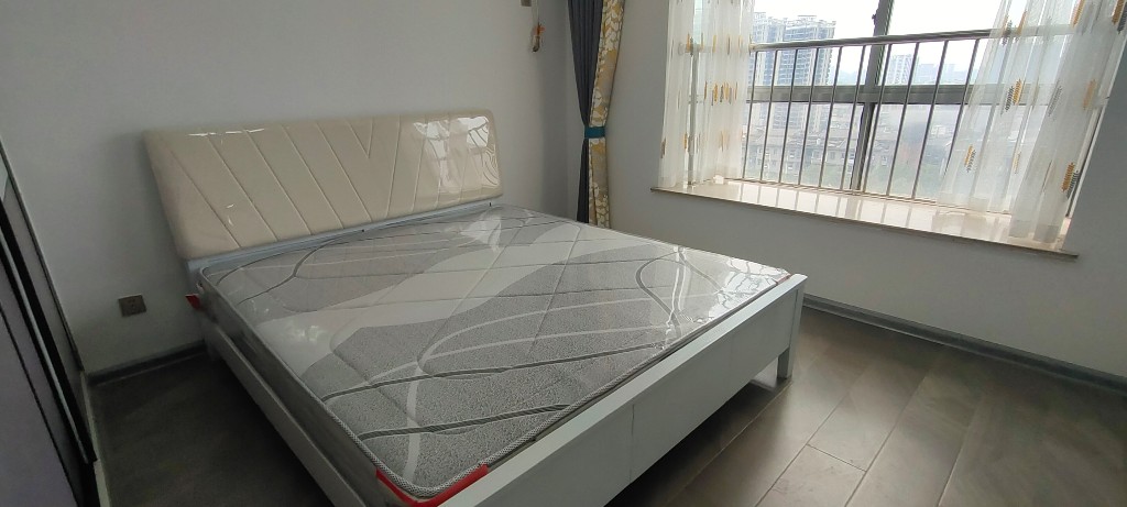 伟大国际 3室2厅1卫 56.8万 伟大国际 3室2厅1卫 56.8万客厅