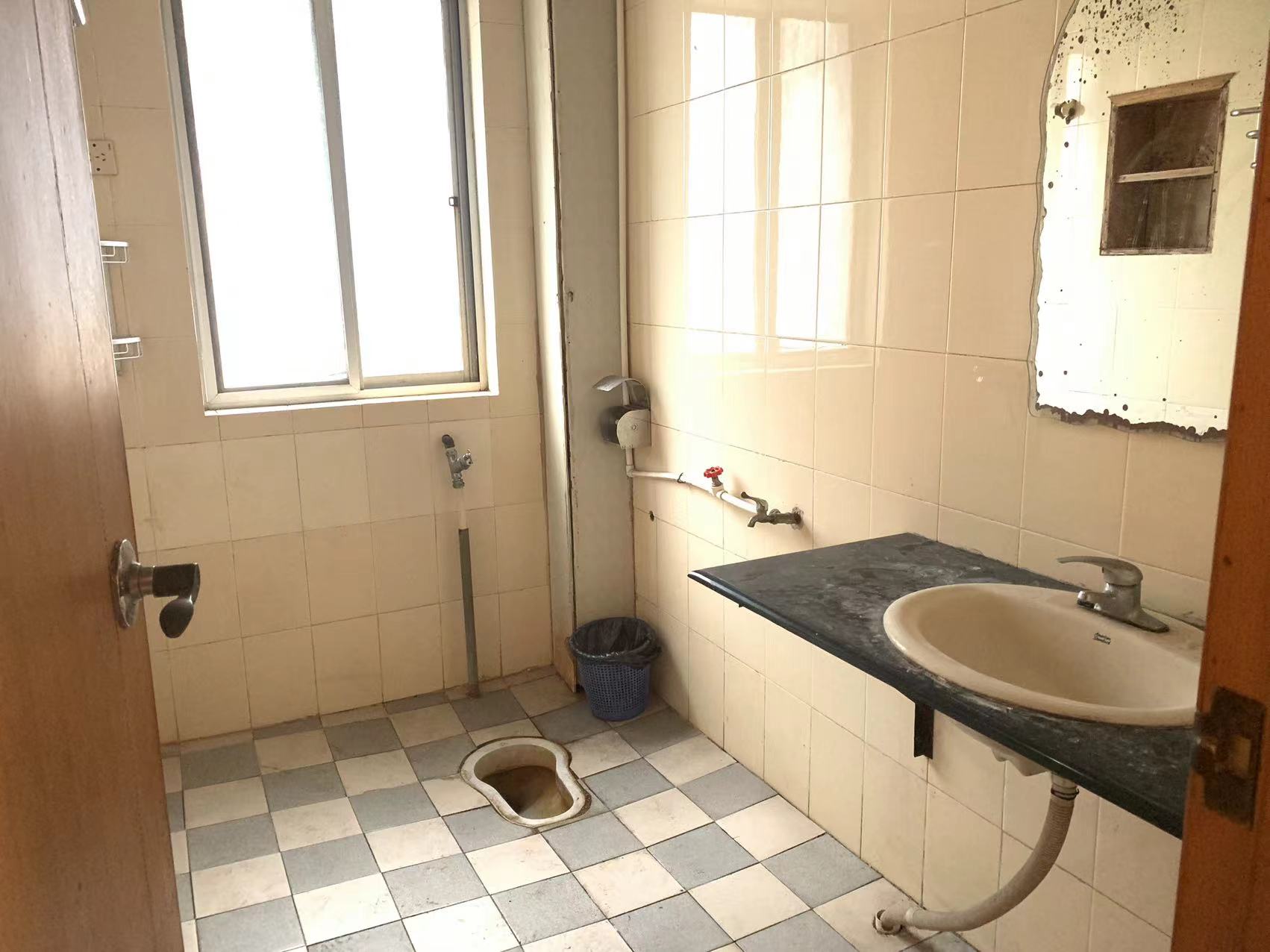 兴和巷 3室2厅2卫 1650.0元/月 兴和巷 3室2厅2卫 1650.0元/月室内图