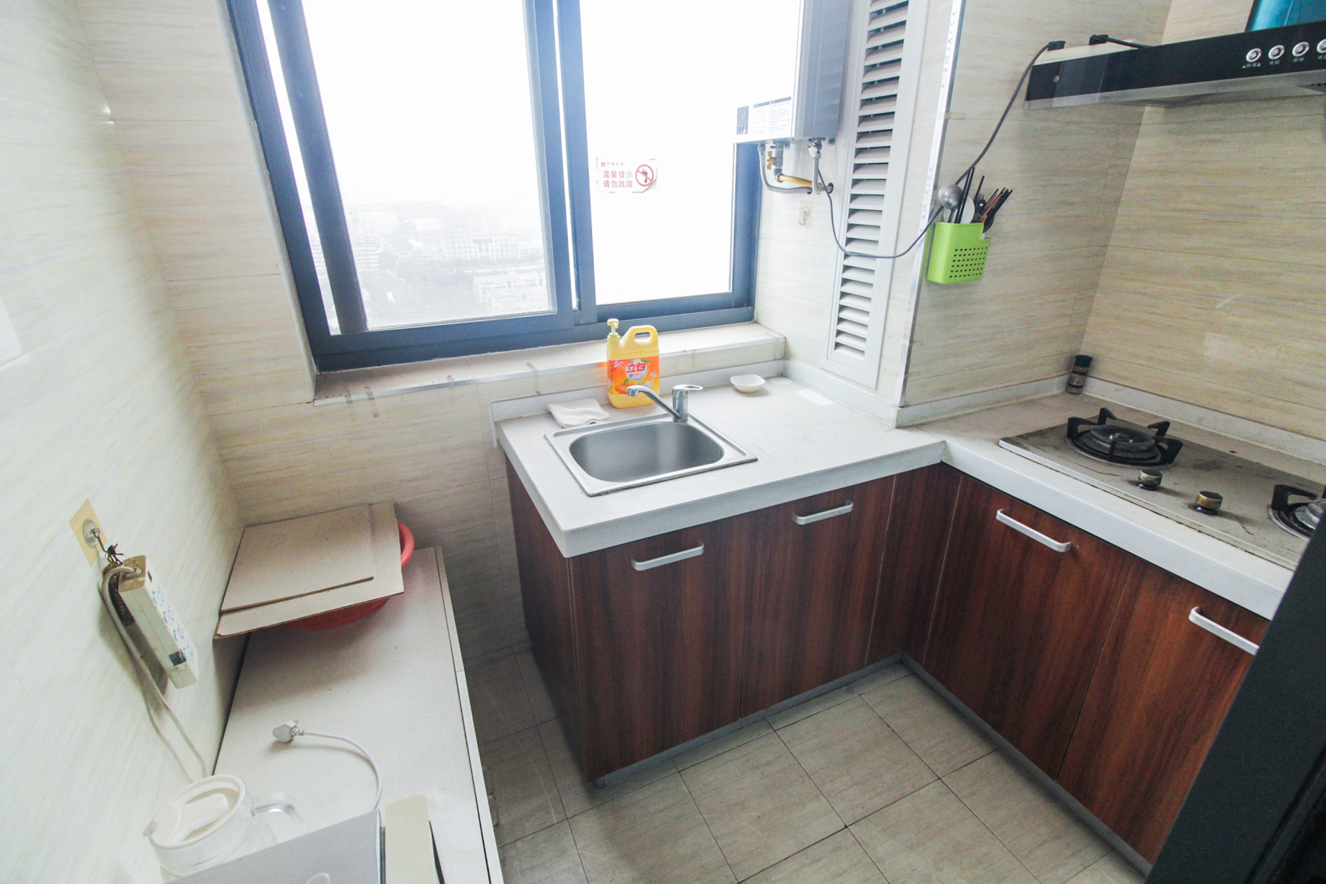 中建木莲工社  2室1厅1卫    60.0万厨房