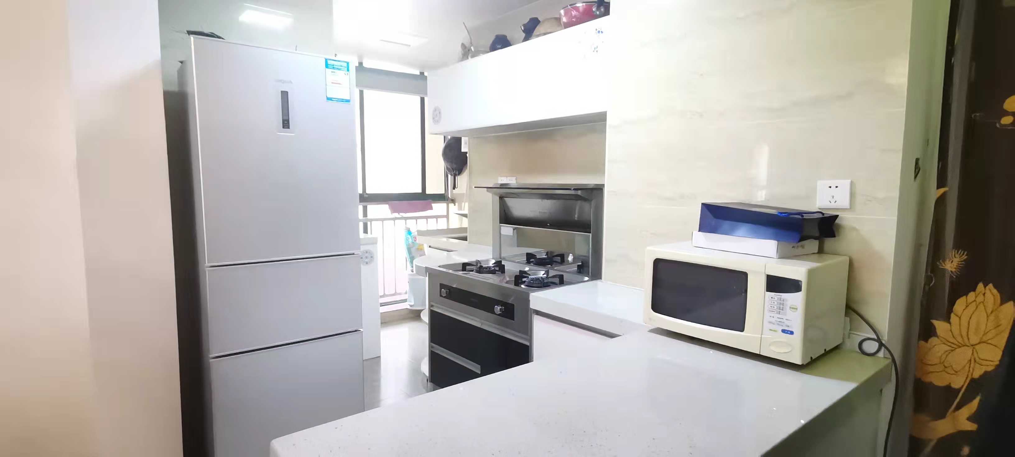 品阁 2室2厅1卫 65.0万 品阁 2室2厅1卫 65.0万客厅