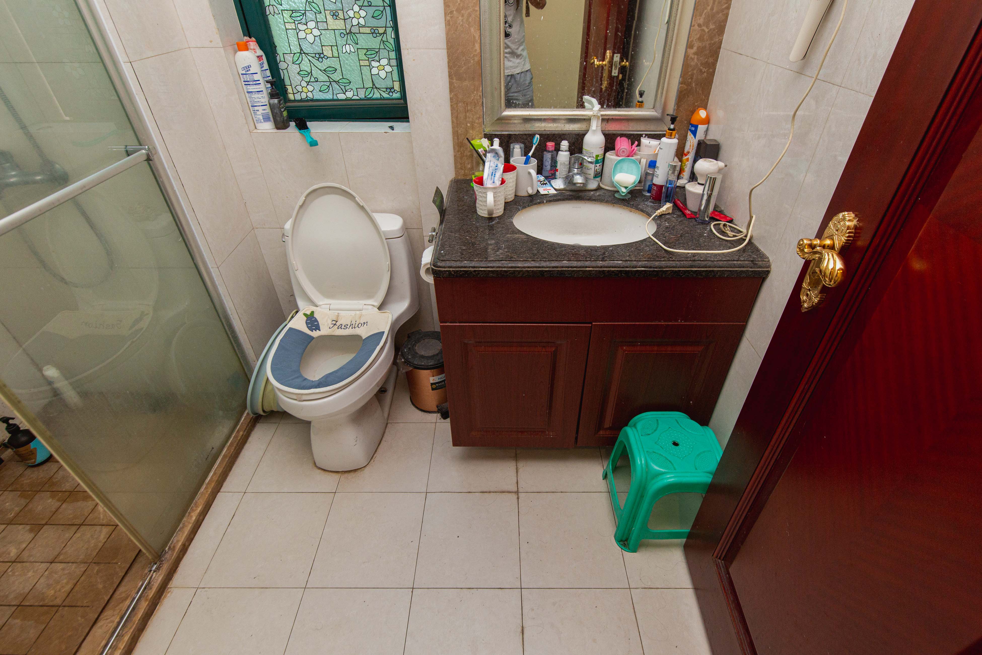 恒大绿洲  3室2厅2卫    138.0万卫生间