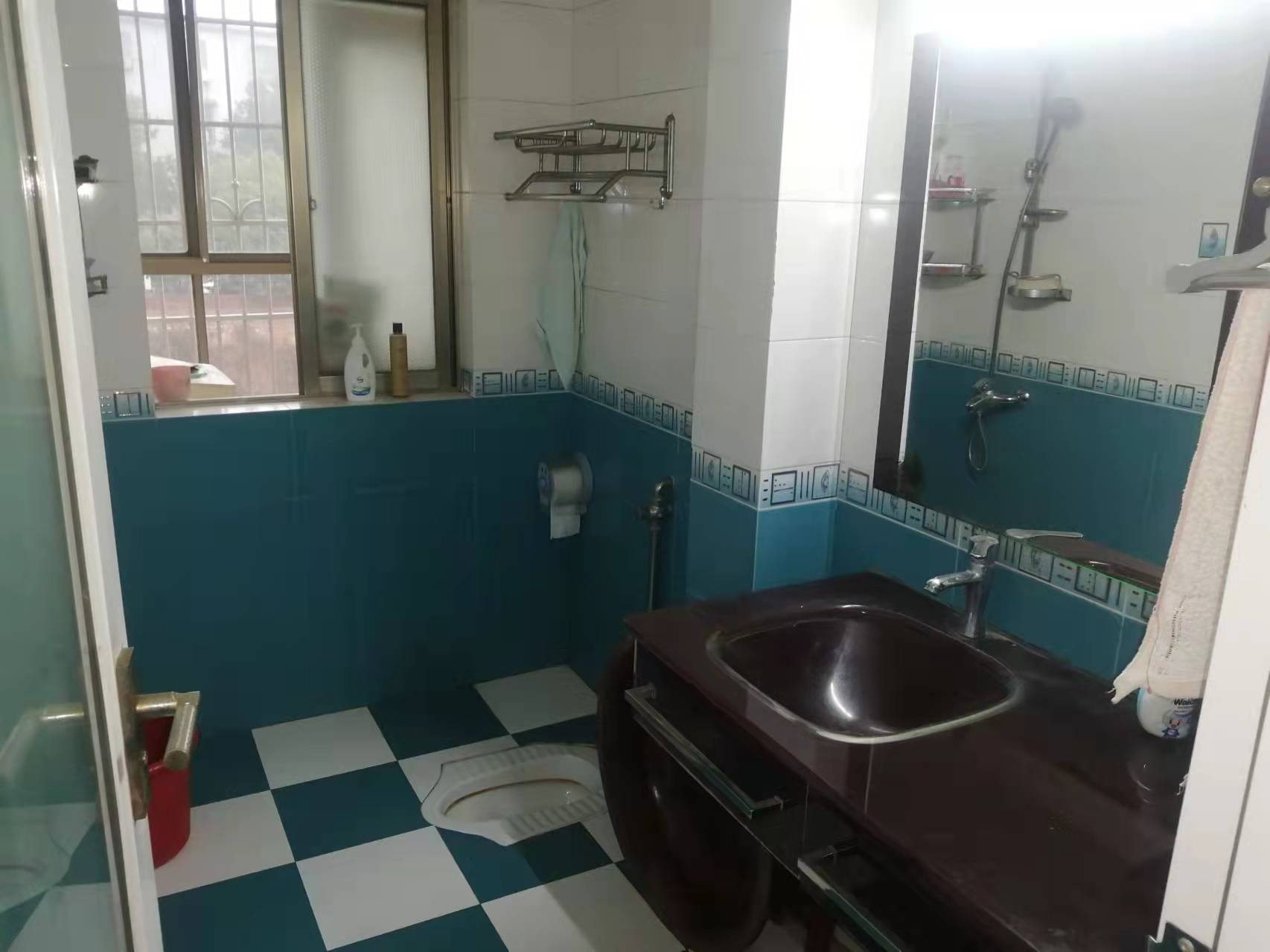 江南世家 3室2厅2卫 62.0万 江南世家 3室2厅2卫 62.0万客厅