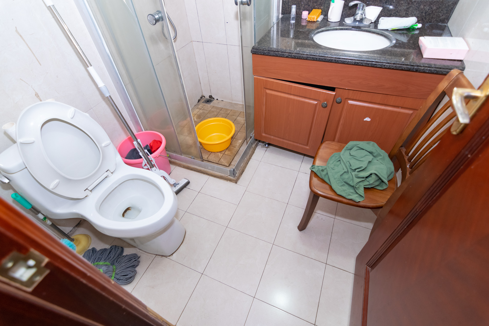 恒大名都  3室2厅1卫    80.0万卫生间