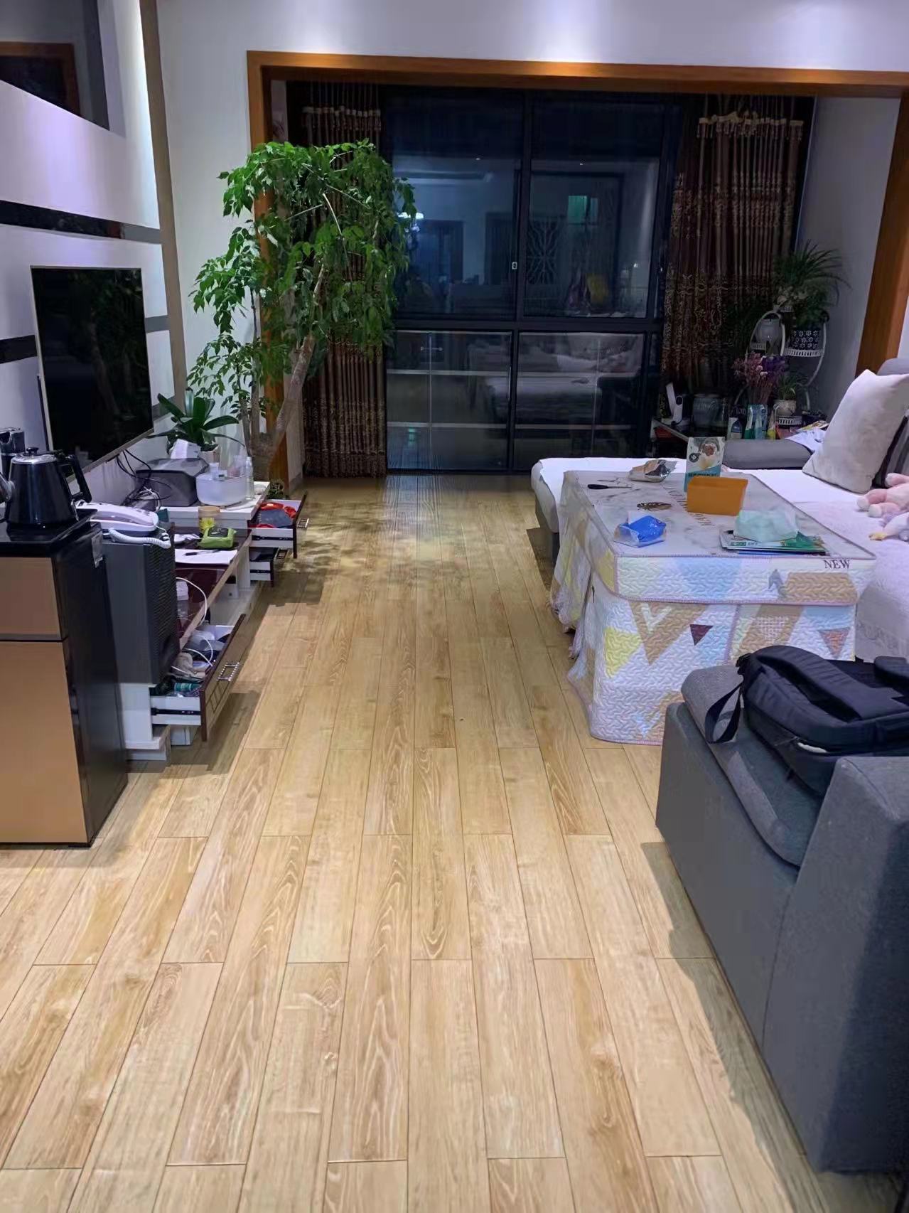 中天会展城B区  2室2厅1卫   100.00万