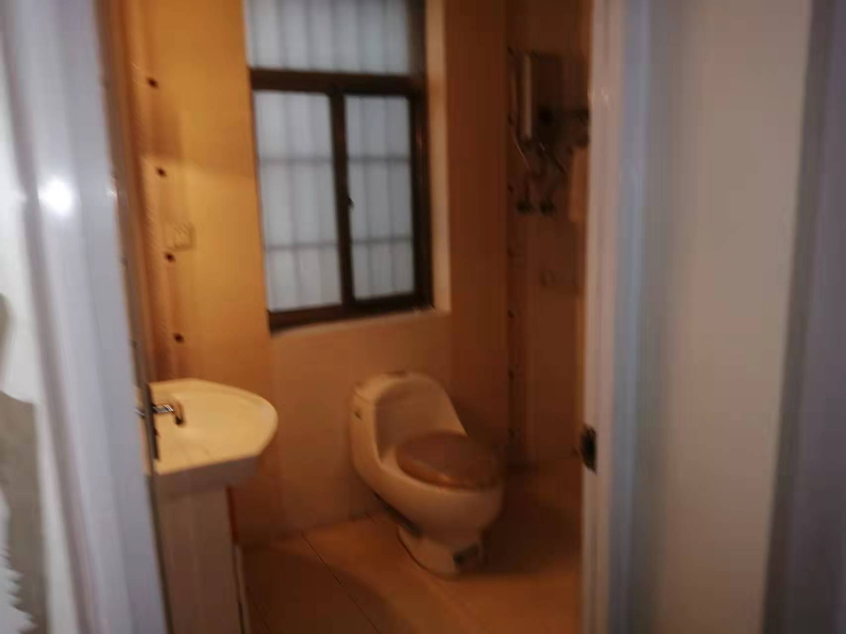 江南世家 3室2厅2卫 62.0万 江南世家 3室2厅2卫 62.0万客厅