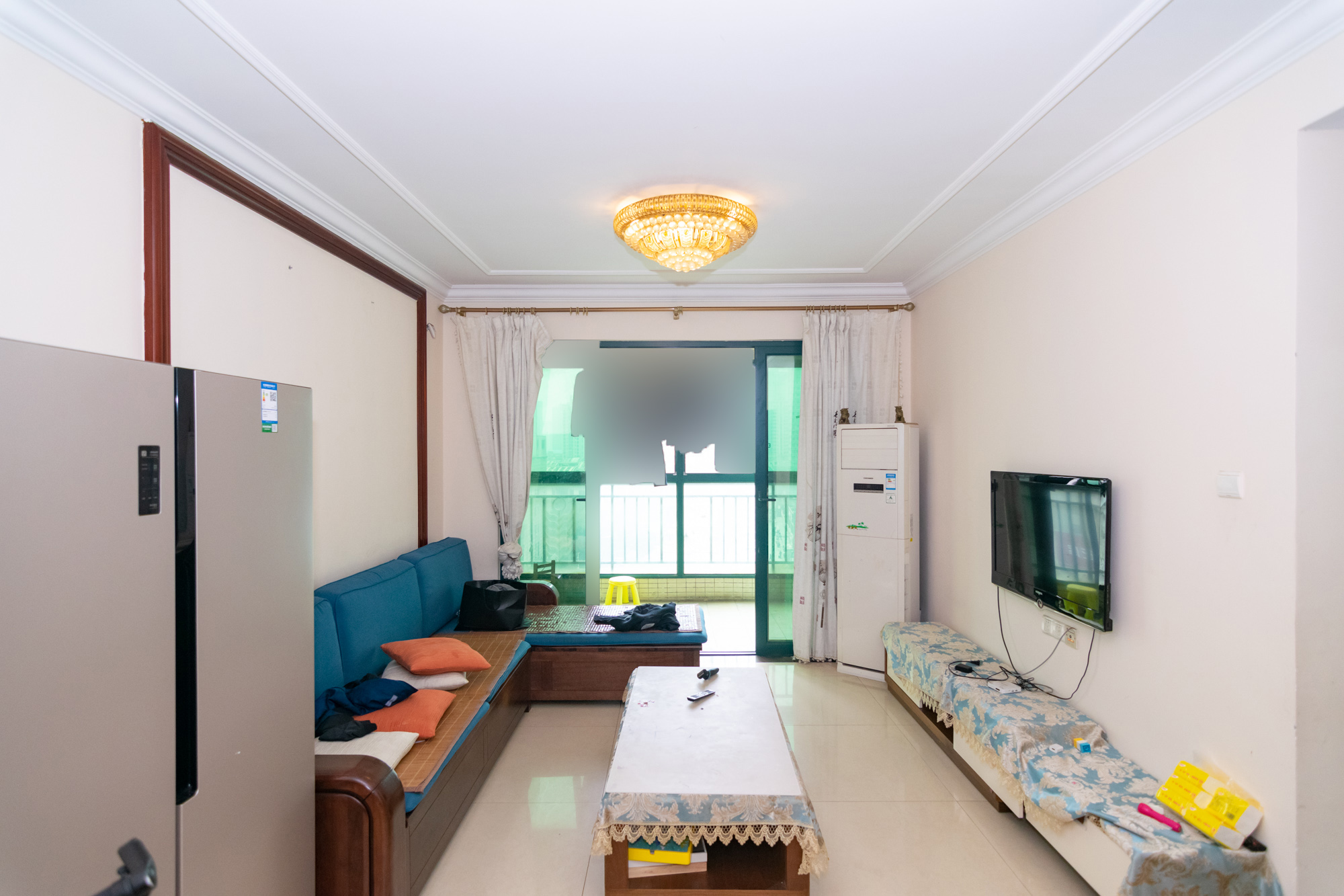 恒大名都  3室2厅1卫    80.0万客厅