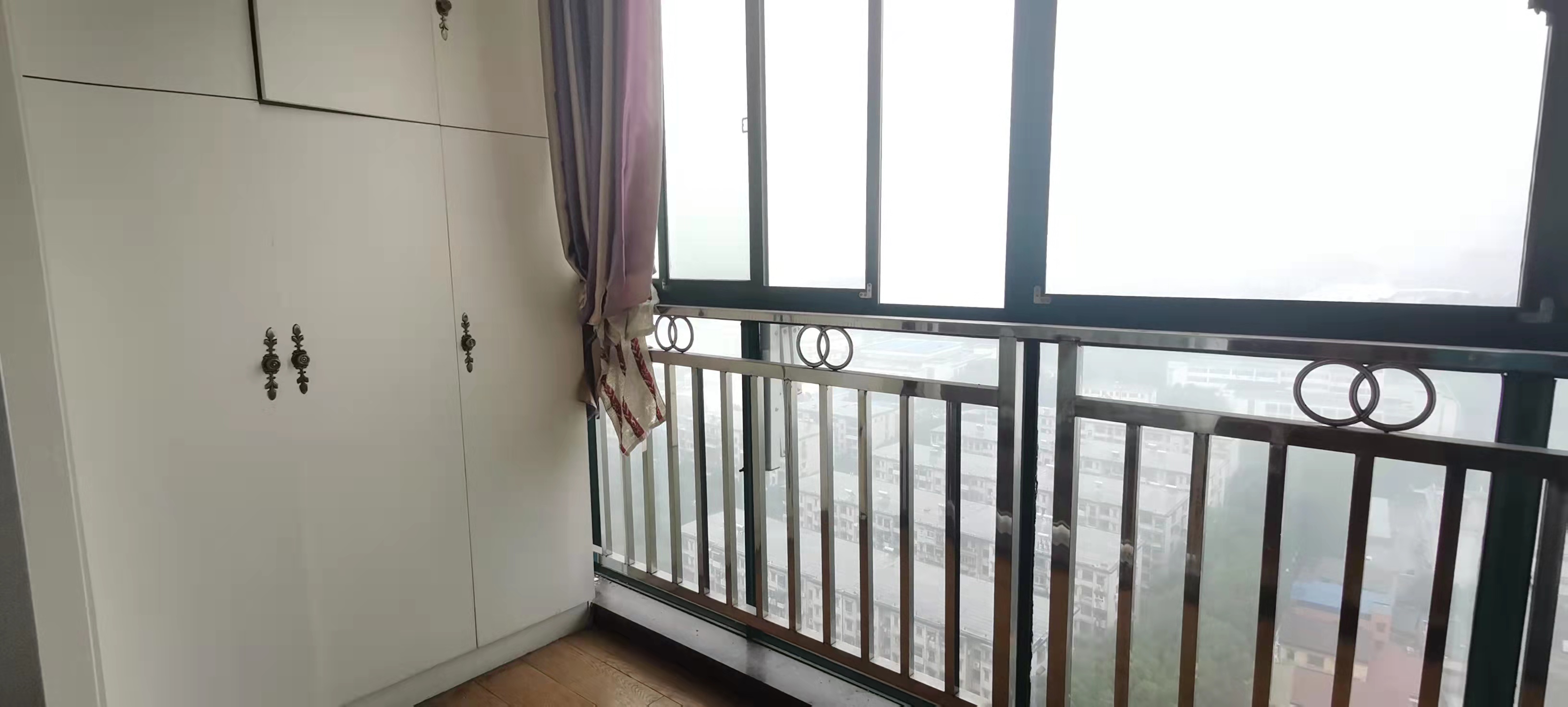 品阁 2室2厅1卫 65.0万 品阁 2室2厅1卫 65.0万卫生间