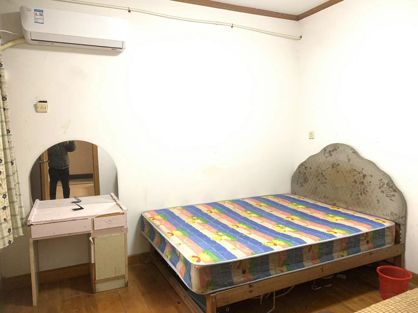 兴和巷 3室2厅2卫 1650.0元/月 兴和巷 3室2厅2卫 1650.0元/月室内图