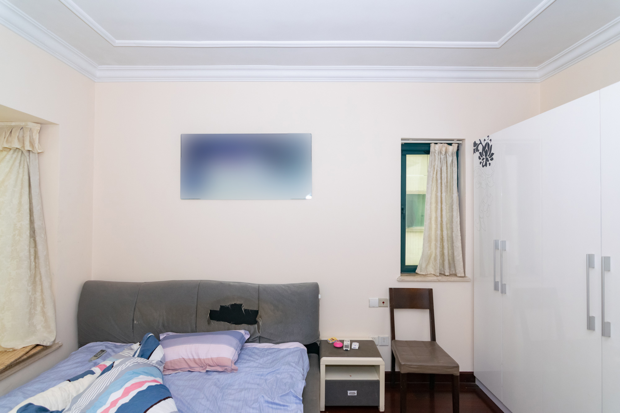 恒大名都  3室2厅1卫    80.0万卧室