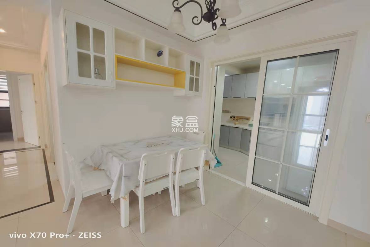 玉鑫巴陵星城  3室2厅2卫    2800.0元/月 玉鑫巴陵星城  3室2厅2卫    2800.0元/月室内图