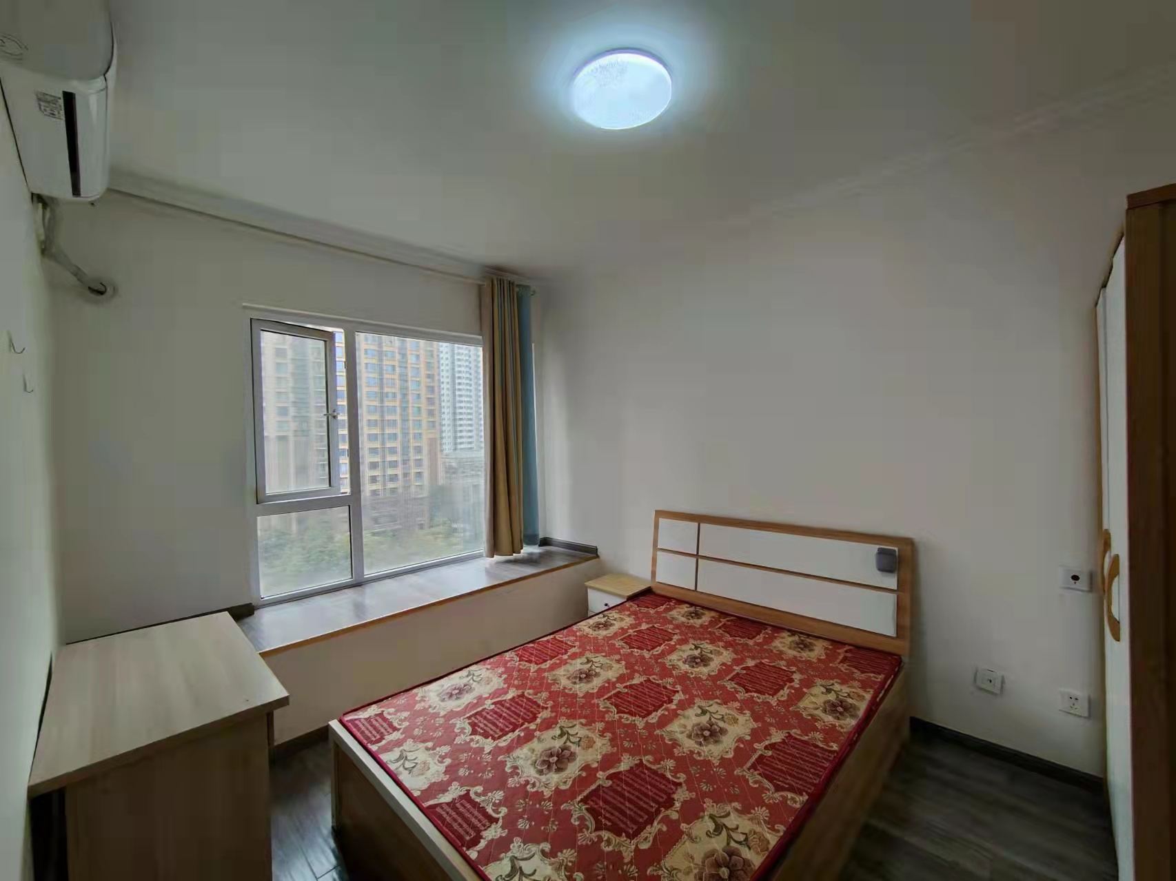 鑫苑鑫都汇南区  3室1厅1卫   2350.00元/月室内图