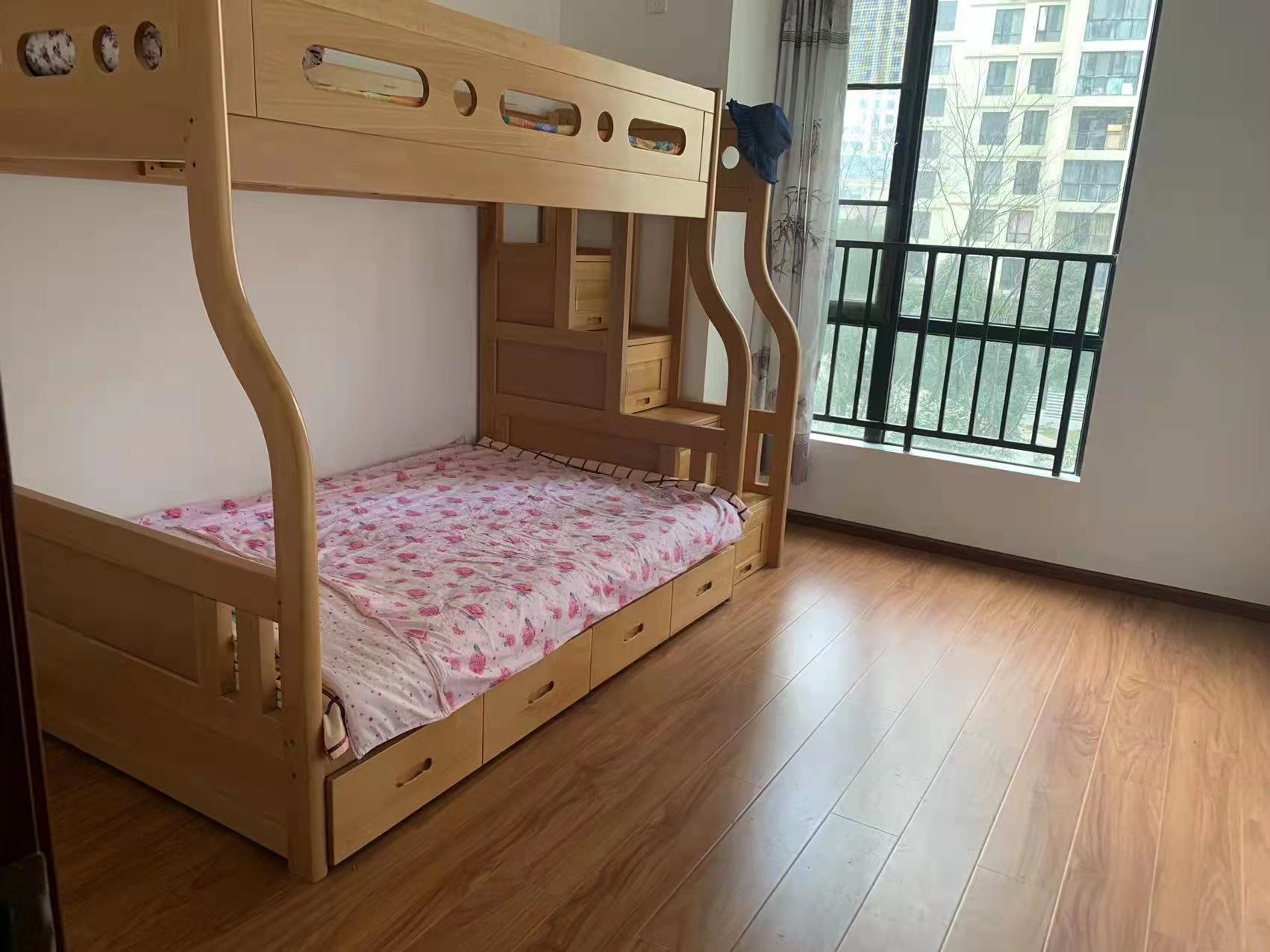 美的林城时代  4室2厅2卫   4000.00元/月室内图