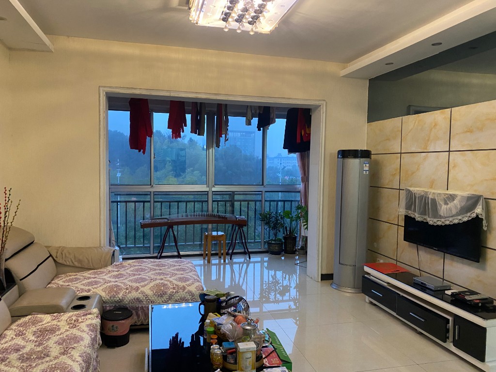 学府花园(文苑瑞景) 2室2厅1卫 1400.0元/月 学府花园(文苑瑞景) 2室2厅1卫 1400.0元/月室内图