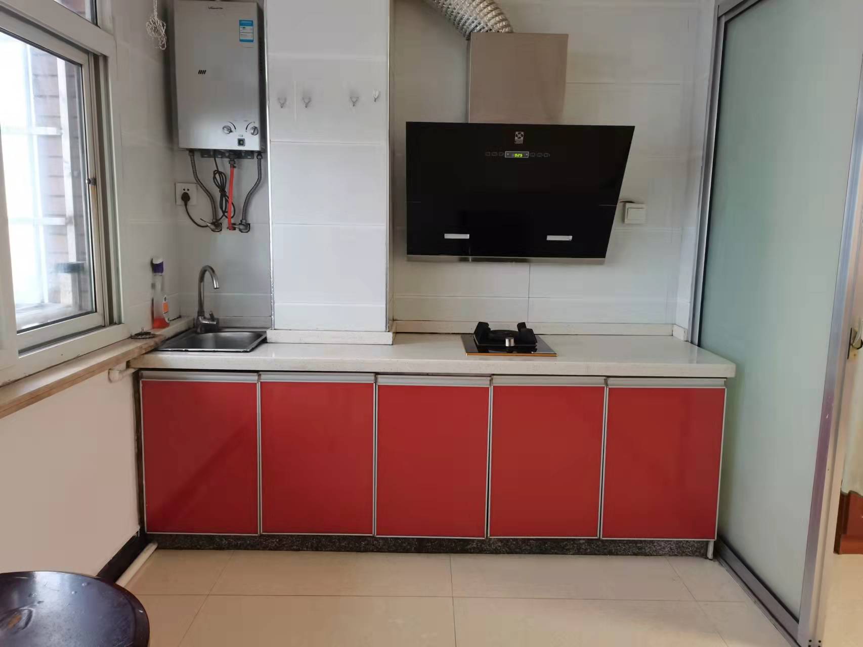 滨江财富中心 1室1厅1卫 24.8万 滨江财富中心 1室1厅1卫 24.8万厨房