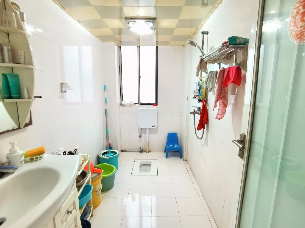 西子花园 3室2厅2卫 58.8万 西子花园 3室2厅2卫 58.8万客厅