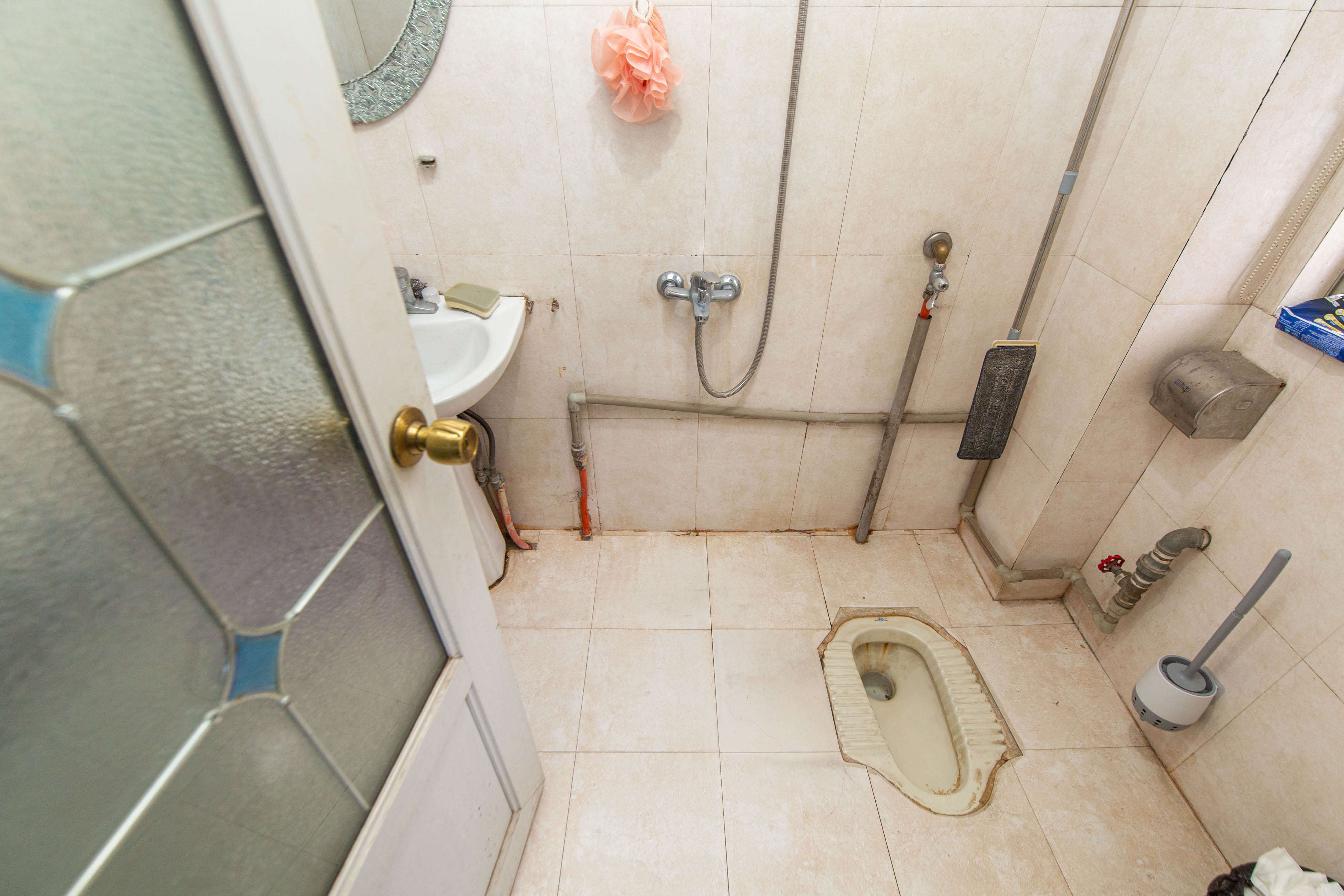 碧翠园(中房) 2室2厅1卫 55.0万 碧翠园(中房) 2室2厅1卫 55.0万卫生间