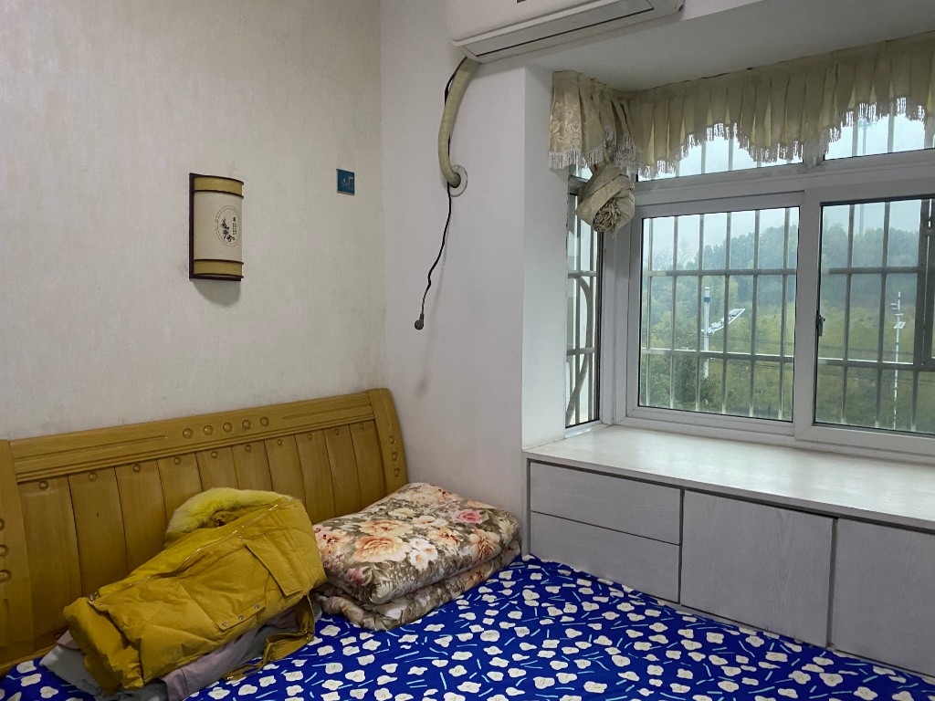 学府花园(文苑瑞景) 2室2厅1卫 1400.0元/月 学府花园(文苑瑞景) 2室2厅1卫 1400.0元/月室内图