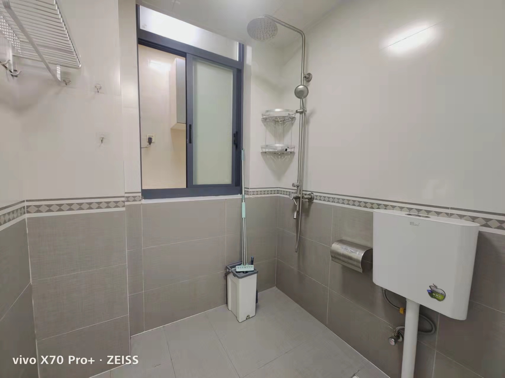 玉鑫巴陵星城  3室2厅2卫    2800.0元/月 玉鑫巴陵星城  3室2厅2卫    2800.0元/月室内图