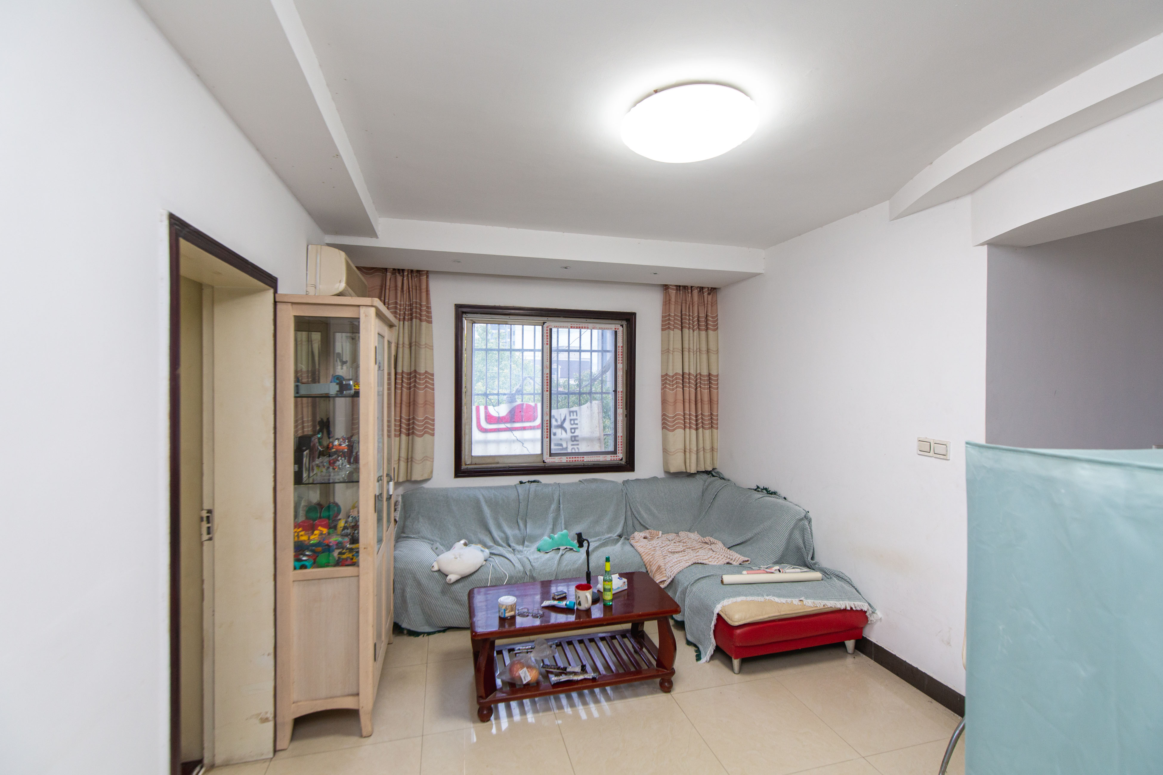 碧翠园(中房) 2室2厅1卫 55.0万 碧翠园(中房) 2室2厅1卫 55.0万客厅