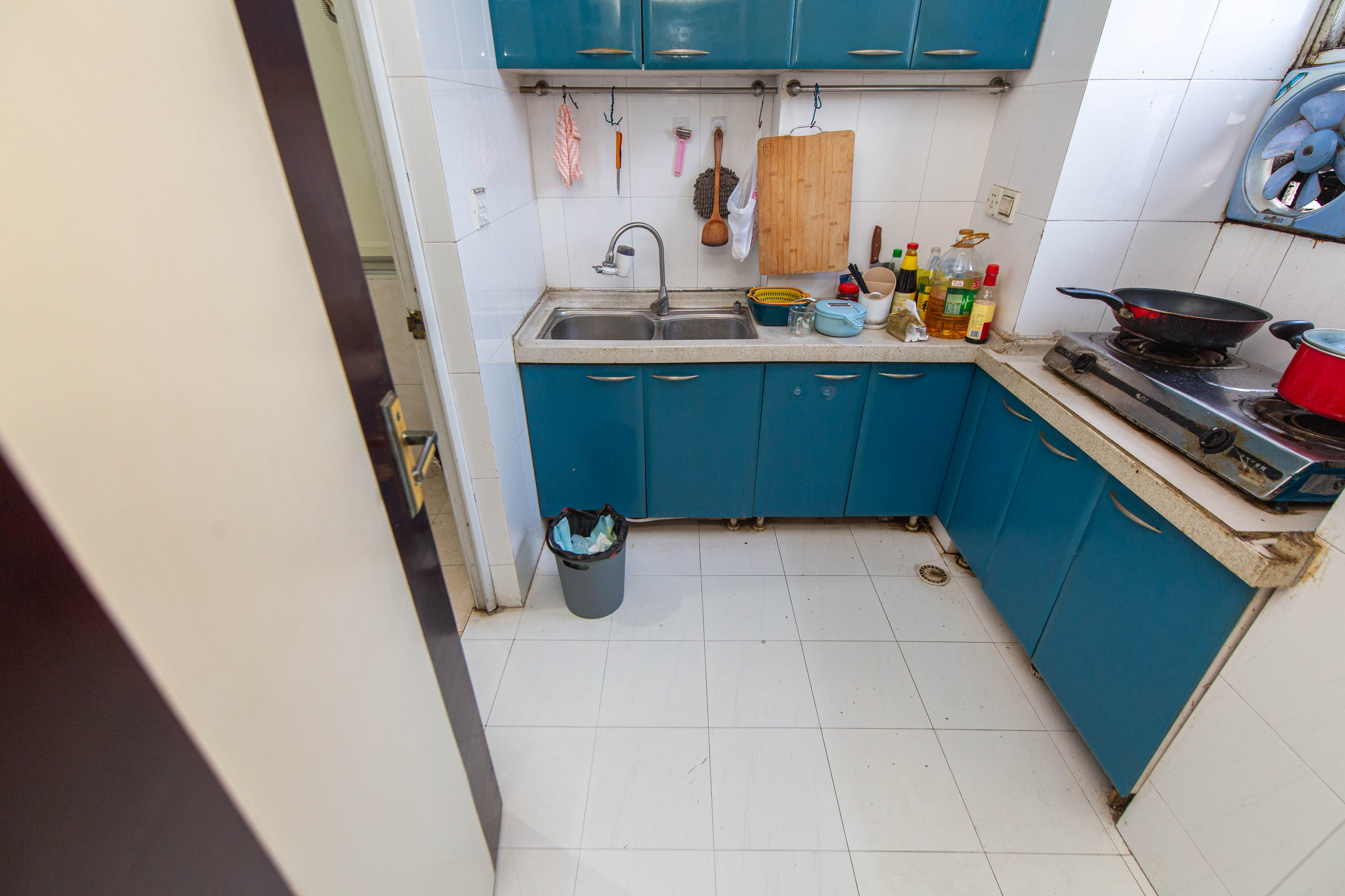 碧翠园(中房) 2室2厅1卫 55.0万 碧翠园(中房) 2室2厅1卫 55.0万厨房