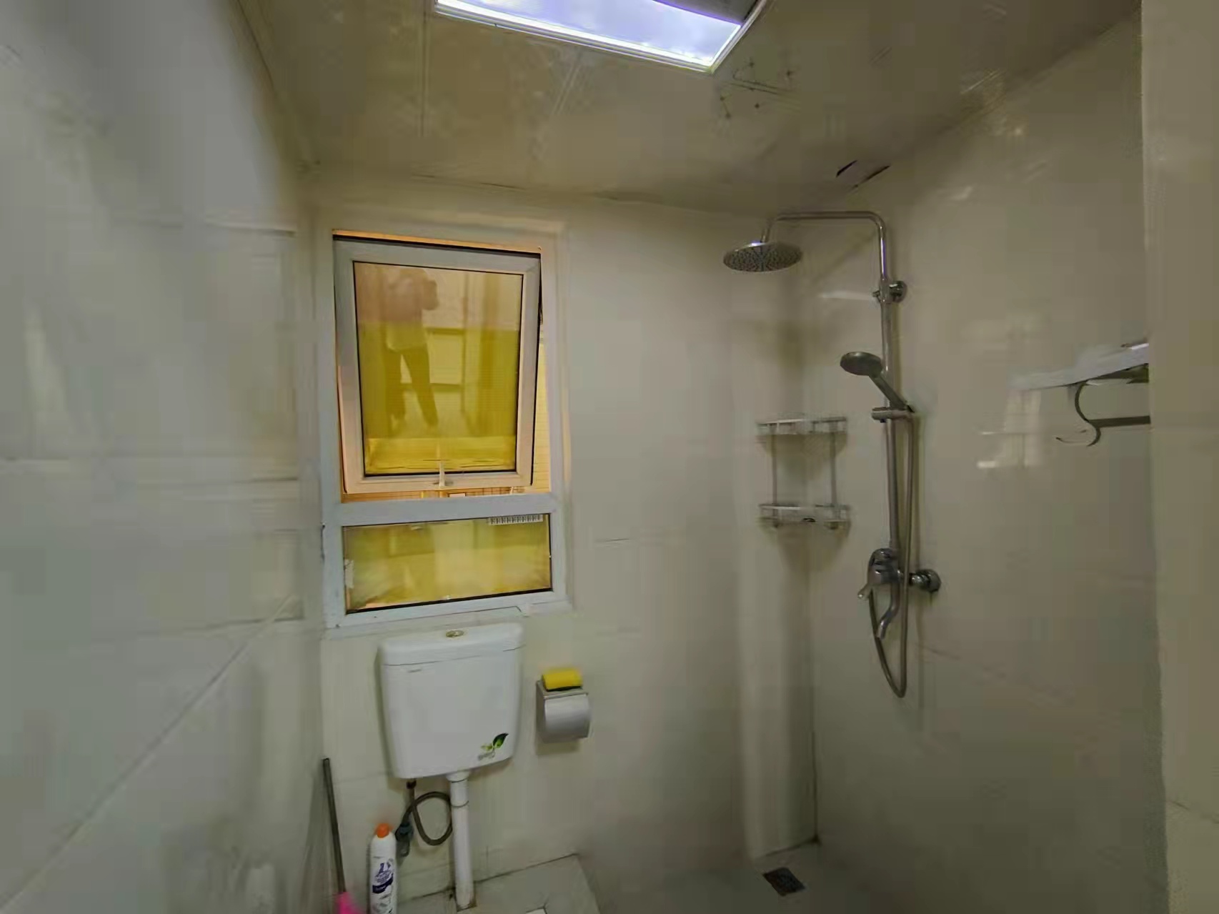 鑫苑鑫都汇南区  3室1厅1卫    2500.0元/月 鑫苑鑫都汇南区  3室1厅1卫    2500.0元/月室内图