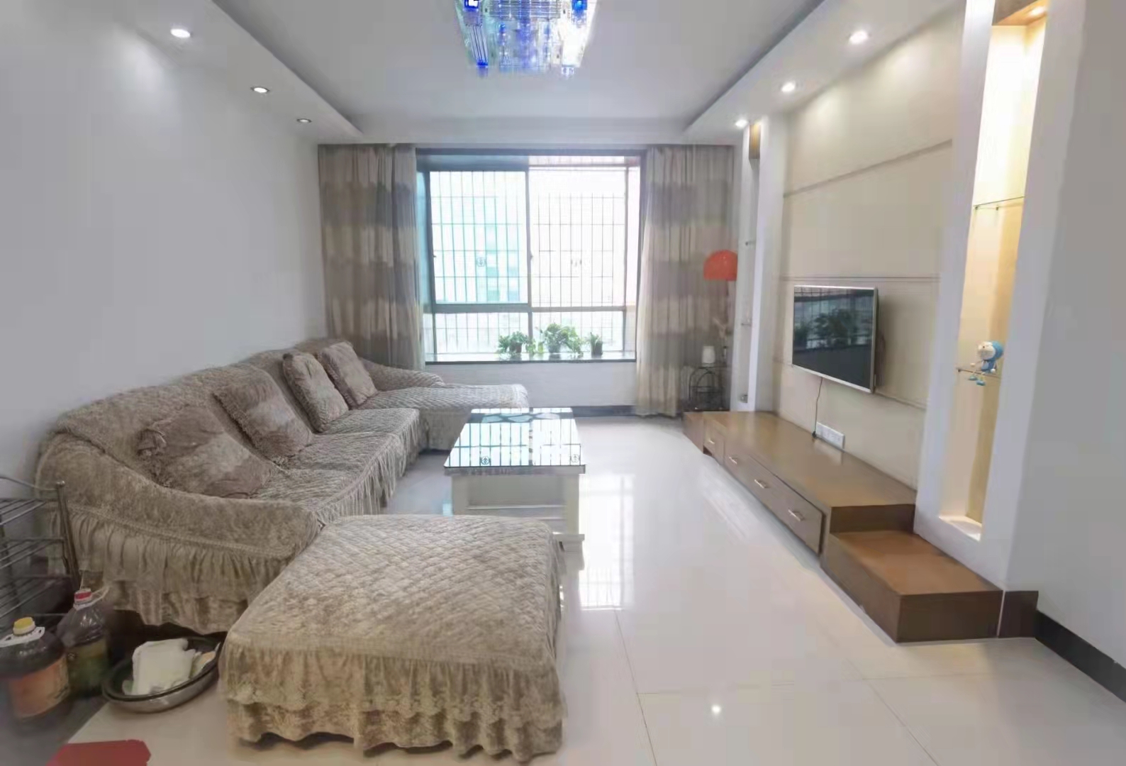 娄底市水果农产品大市场  3室2厅1卫    52.8万 娄底市水果农产品大市场  3室2厅1卫    52.8万客厅