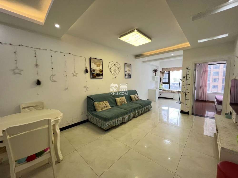 东成樽品首尔  2室1厅1卫   2200.00元/月