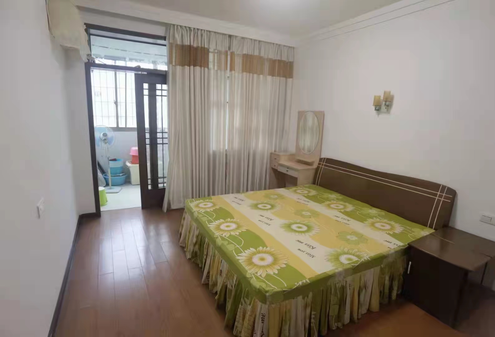 娄底市水果农产品大市场  3室2厅1卫    52.8万 娄底市水果农产品大市场  3室2厅1卫    52.8万卧室