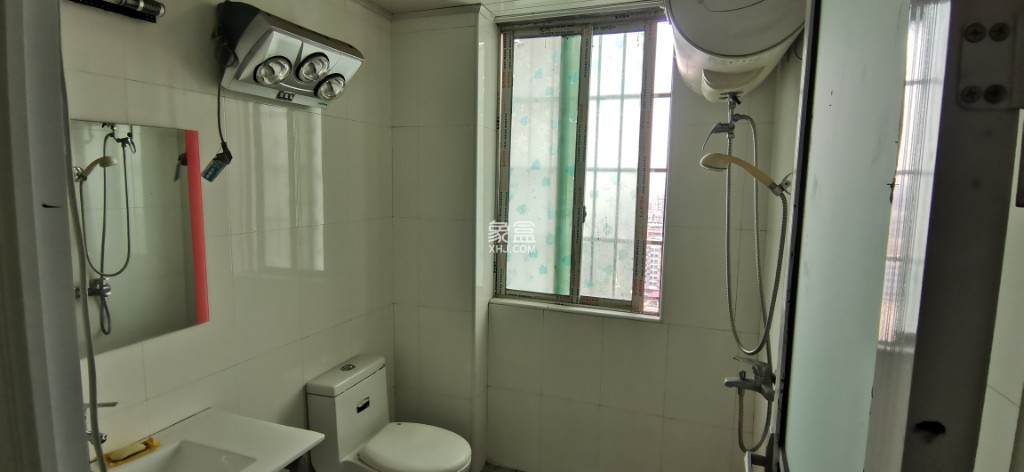 进步亚泰 4室1厅1卫 1800.0元/月 进步亚泰 4室1厅1卫 1800.0元/月室内图