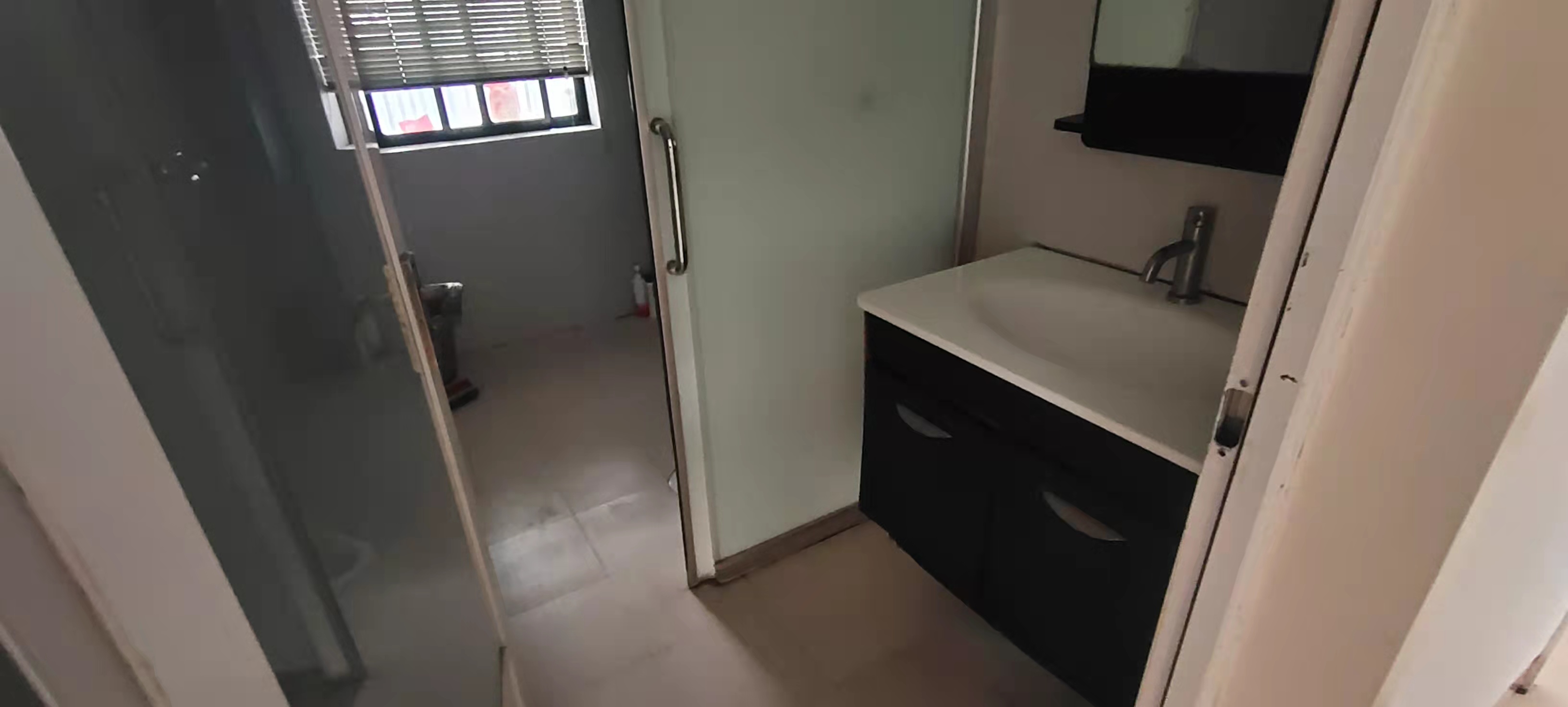 东方明园 3室2厅2卫 66.8万 东方明园 3室2厅2卫 66.8万客厅