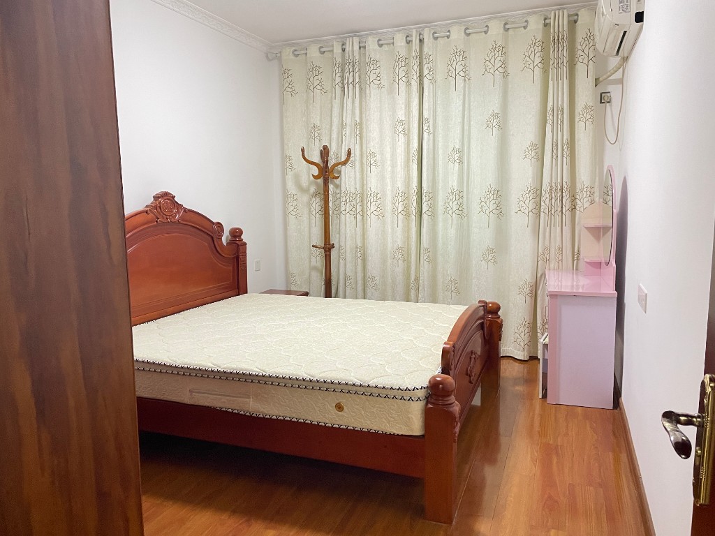 金柘小区  3室2厅2卫    2000.0元/月 金柘小区  3室2厅2卫    2000.0元/月室内图