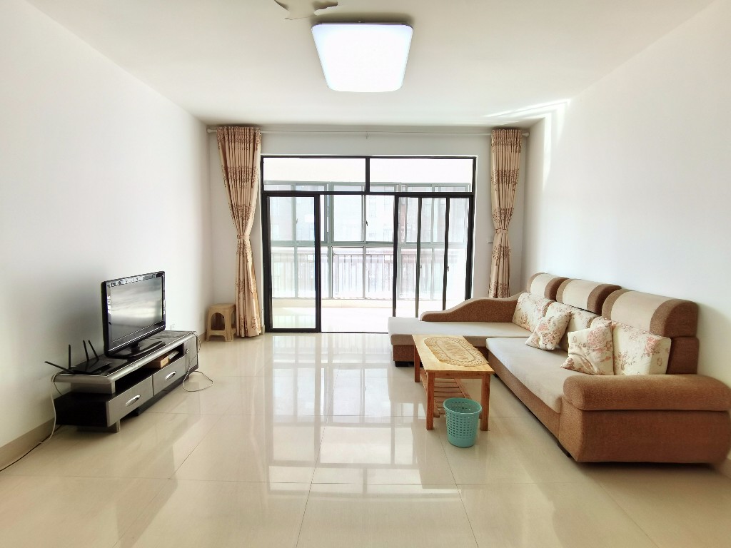 山水文园 3室2厅2卫 72.0万 山水文园 3室2厅2卫 72.0万客厅