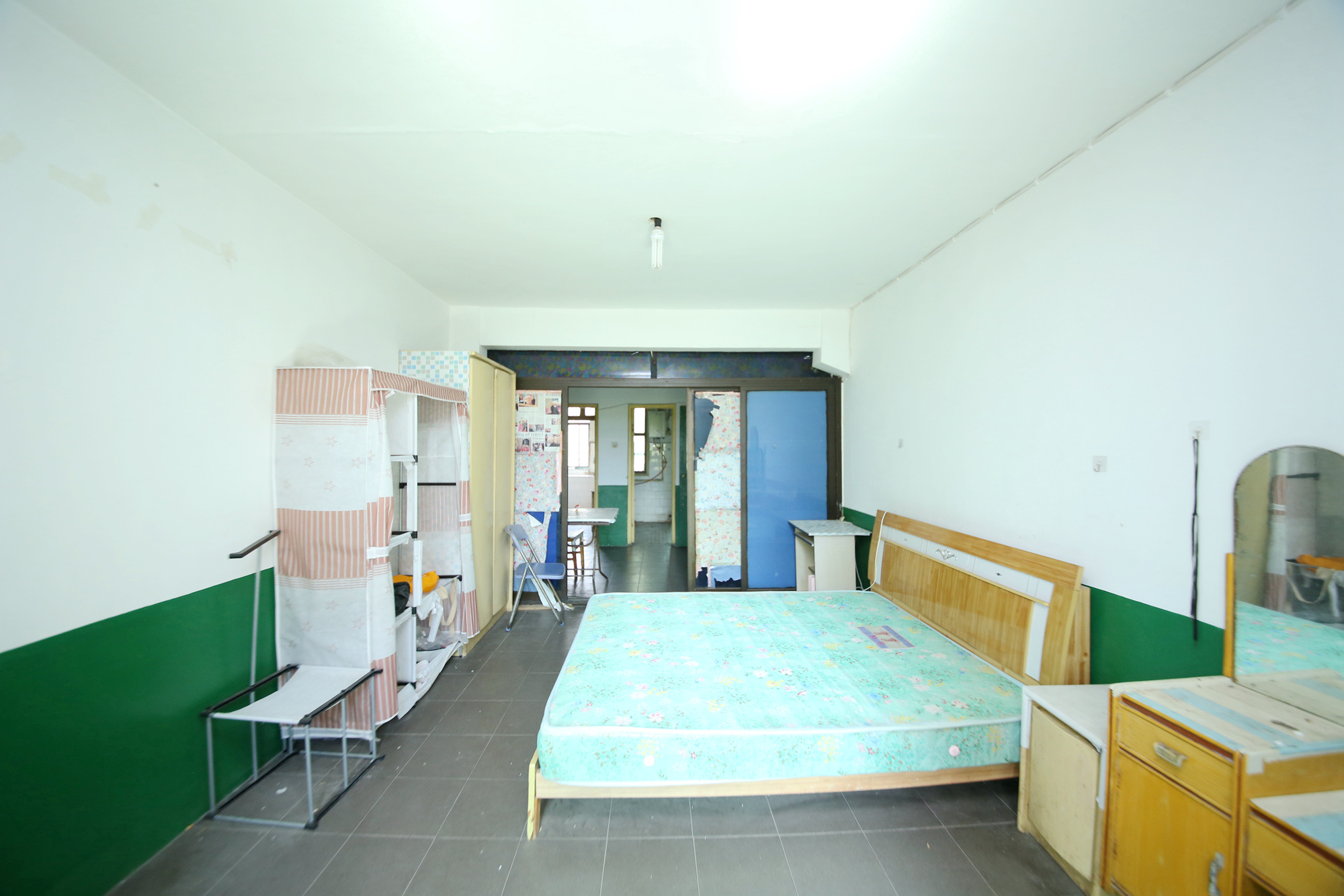 市城建开发公司文艺路宿舍  2室2厅1卫    54.8万客厅